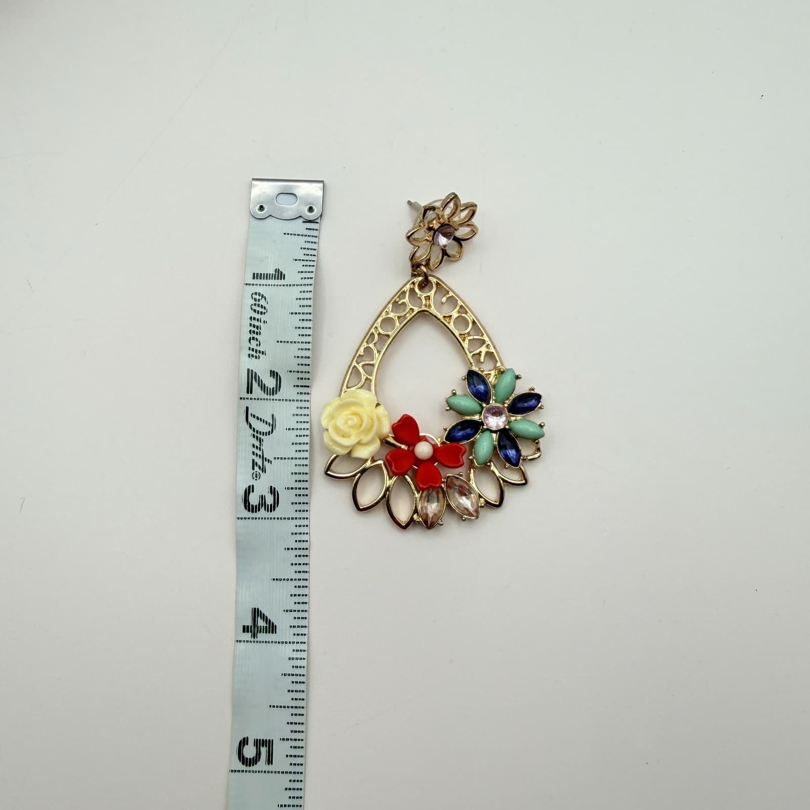 Vintage 90s Gold Tone Floral Drop Earrings Glass Resin Rose Fashion Jewelry - Thumbnail 10