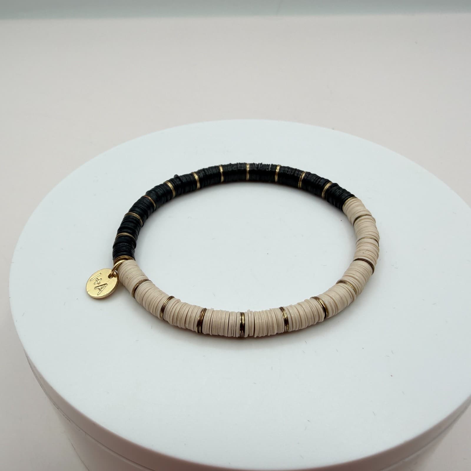 Vintage Y2K Gold Tone Heishi Disc Beaded Charm Bracelet Women's Classic Jewelry - Thumbnail 7