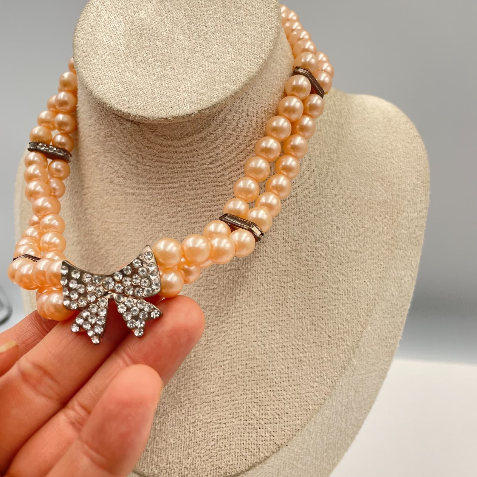 Vintage 2-Row Peach Faux Pearl Choker Necklace Rhinestone Bow Clasp Statement - Thumbnail 3