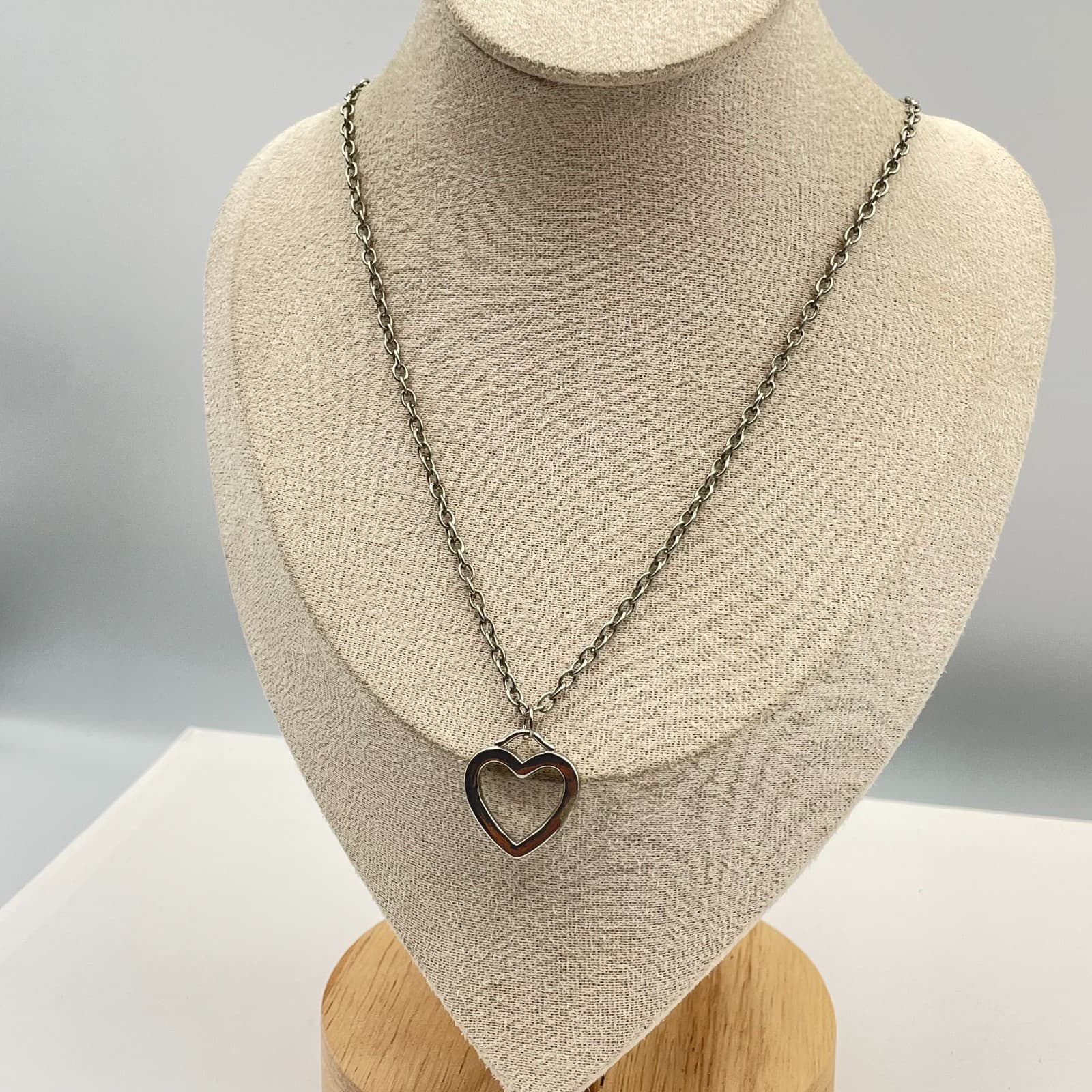 Vintage Silver Heart Pendant Necklace Open Heart Charm 18" Chain Jewelry Gift - Image 1