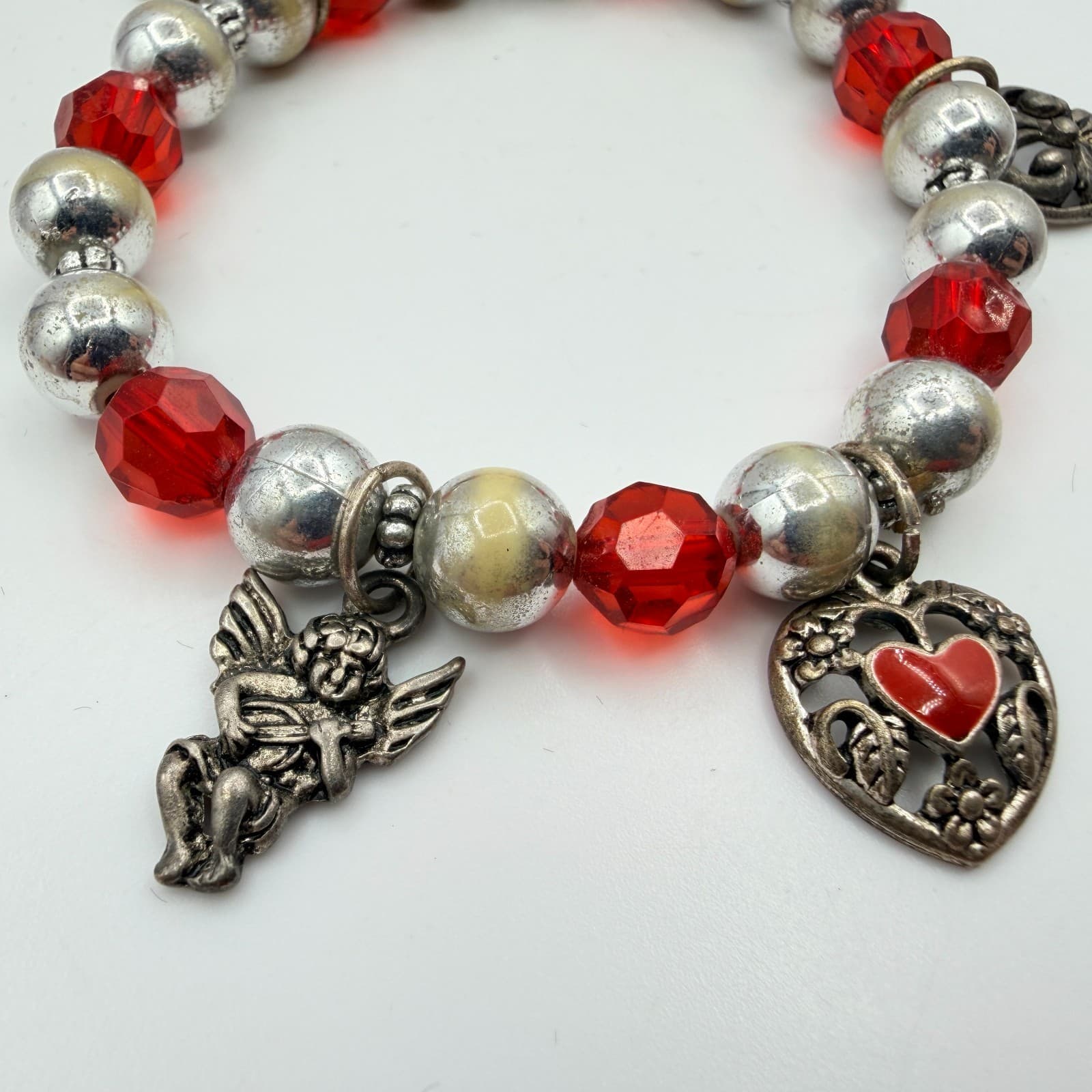 Vintage Y2K Silver Tone Heart Angel Charm Red Beaded Bracelet Women's Jewelry - Thumbnail 4