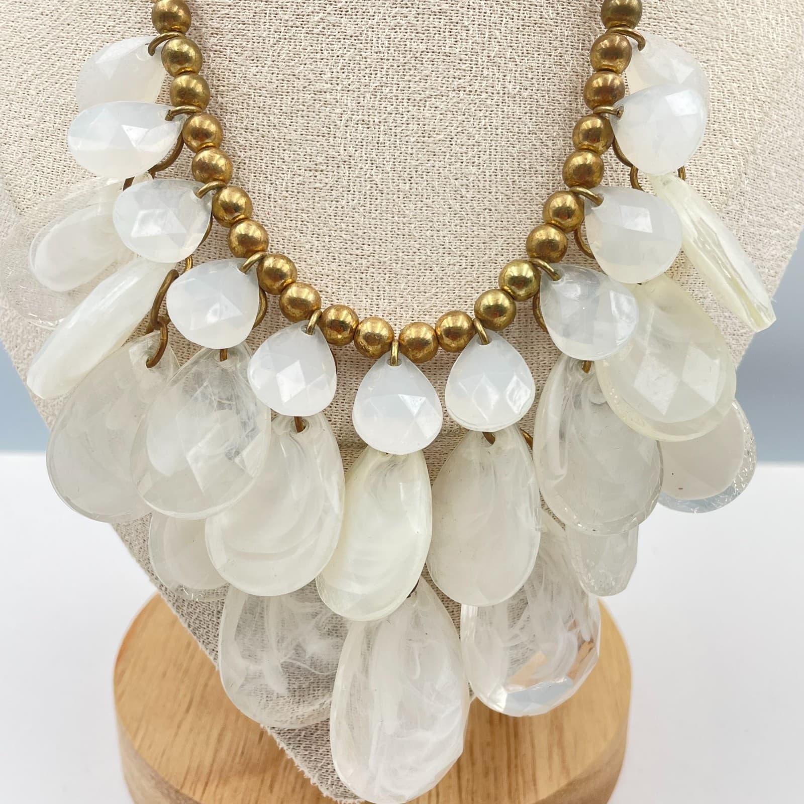 Vintage Boho White Milk Glass Teardrop Bib Necklace Antique Brass Tone Statement - Thumbnail 3