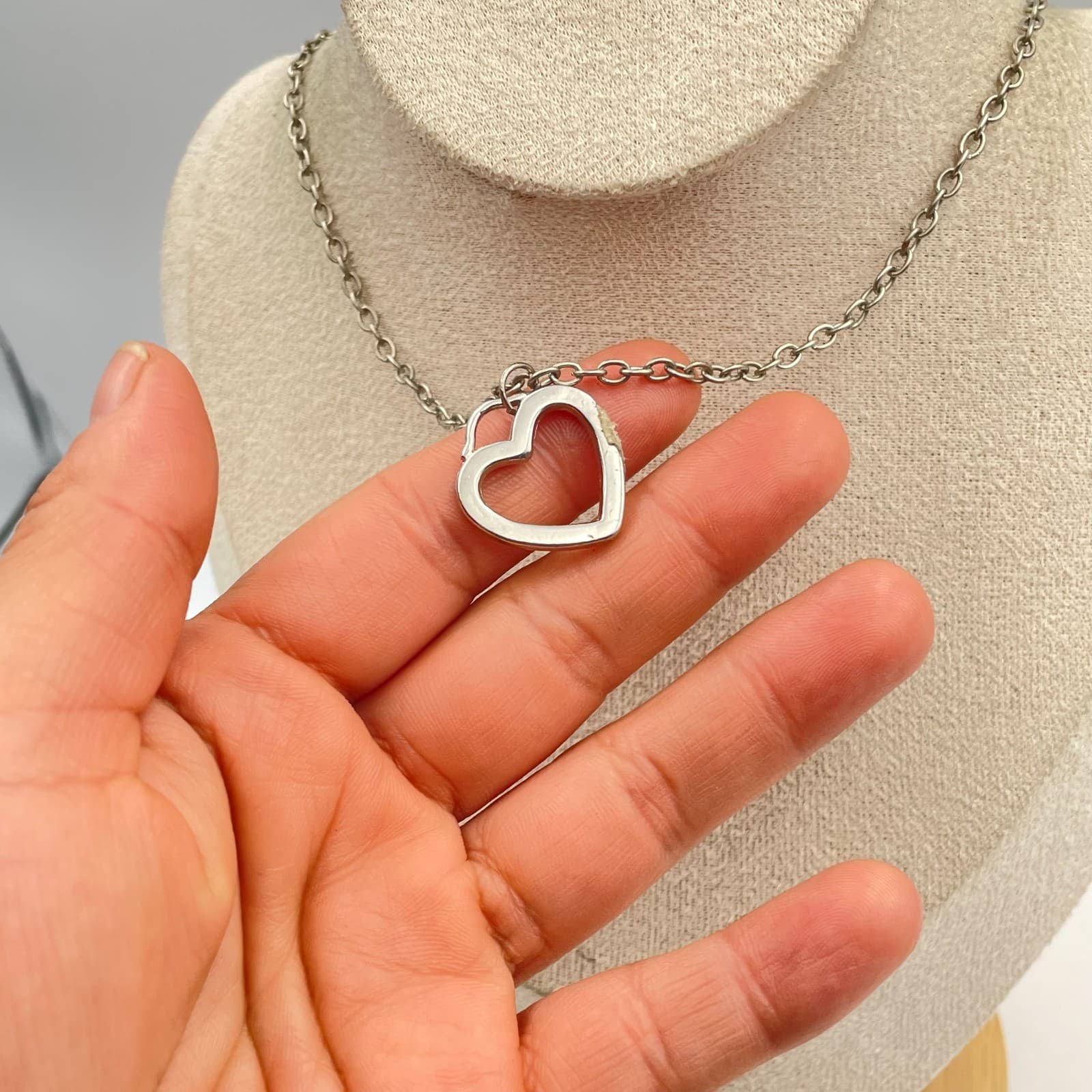 Vintage Silver Heart Pendant Necklace Open Heart Charm 18" Chain Jewelry Gift - Thumbnail 5