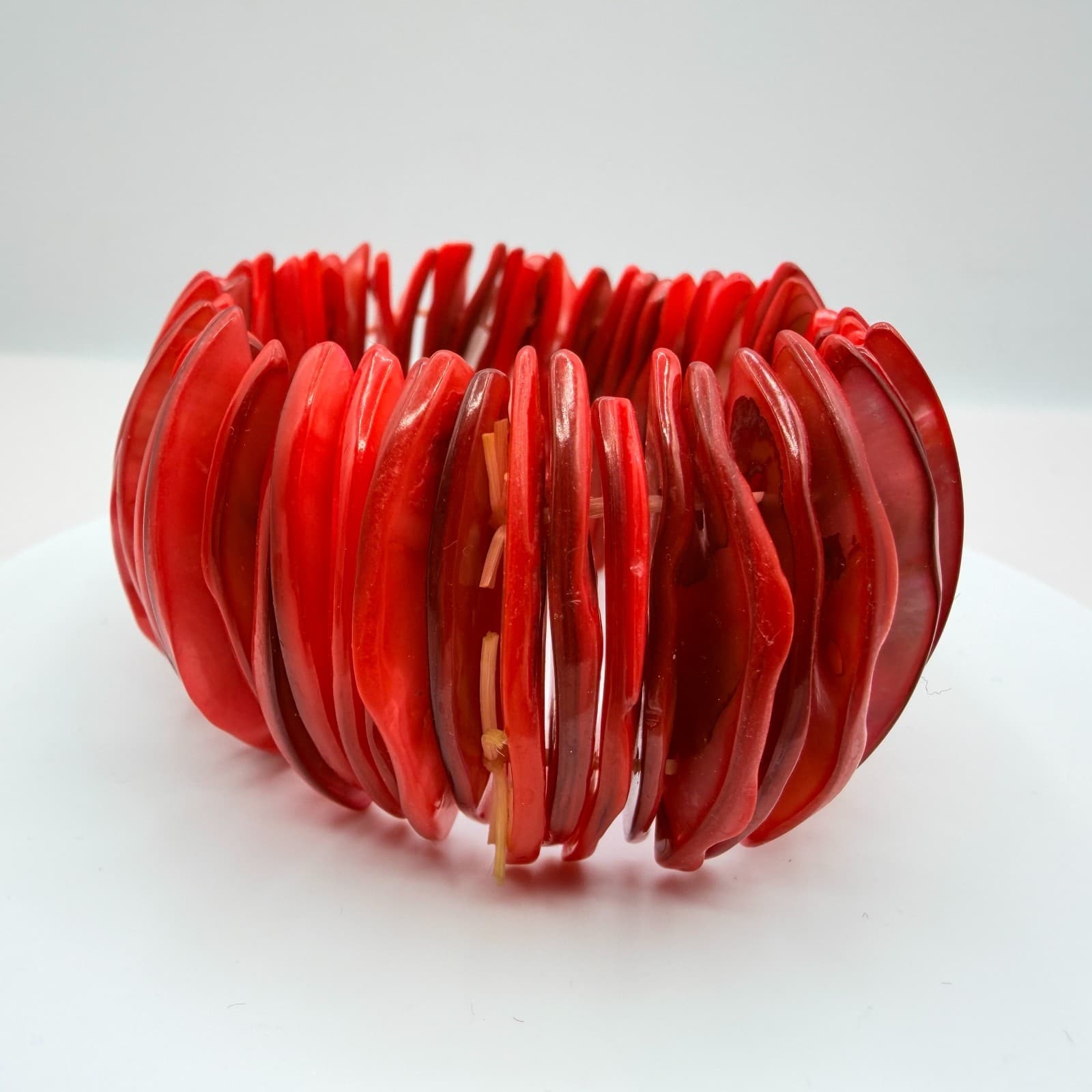 Vintage Y2K Red Mother of Pearl Shell Stretch Bracelet Statement Women's Jewelry - Thumbnail 7