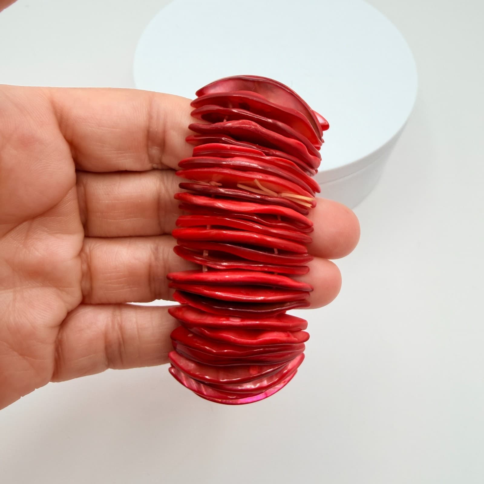 Vintage Y2K Red Mother of Pearl Shell Stretch Bracelet Statement Women's Jewelry - Thumbnail 9