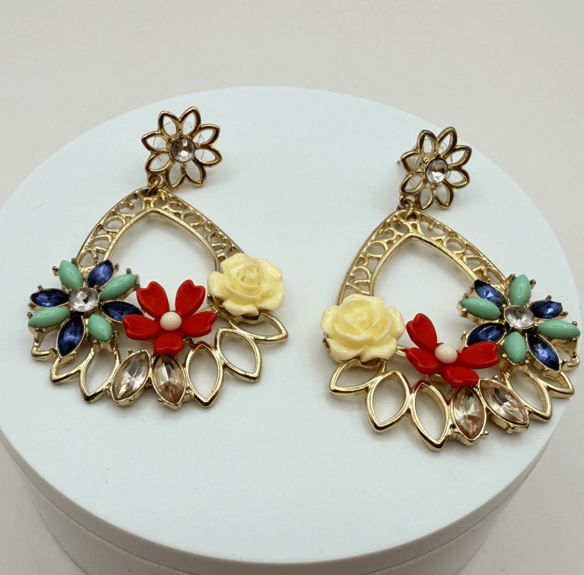 Vintage 90s Gold Tone Floral Drop Earrings Glass Resin Rose Fashion Jewelry - Image 1