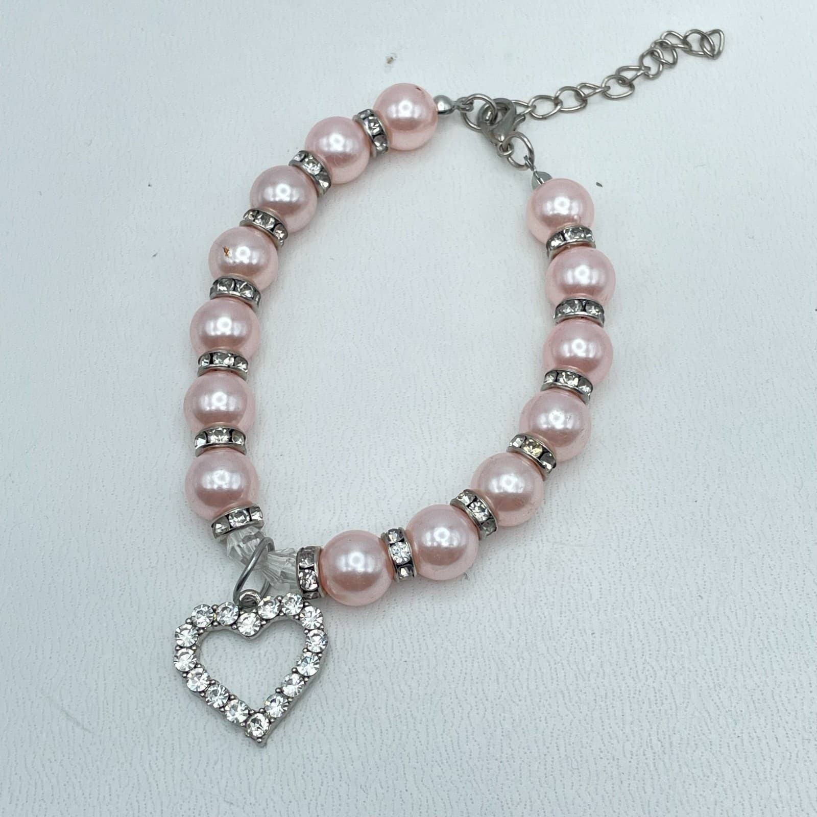 Vintage 90s Silver Tone Pink Pearl Rhinestone Heart Charm Bracelet Jewelry - Image 1