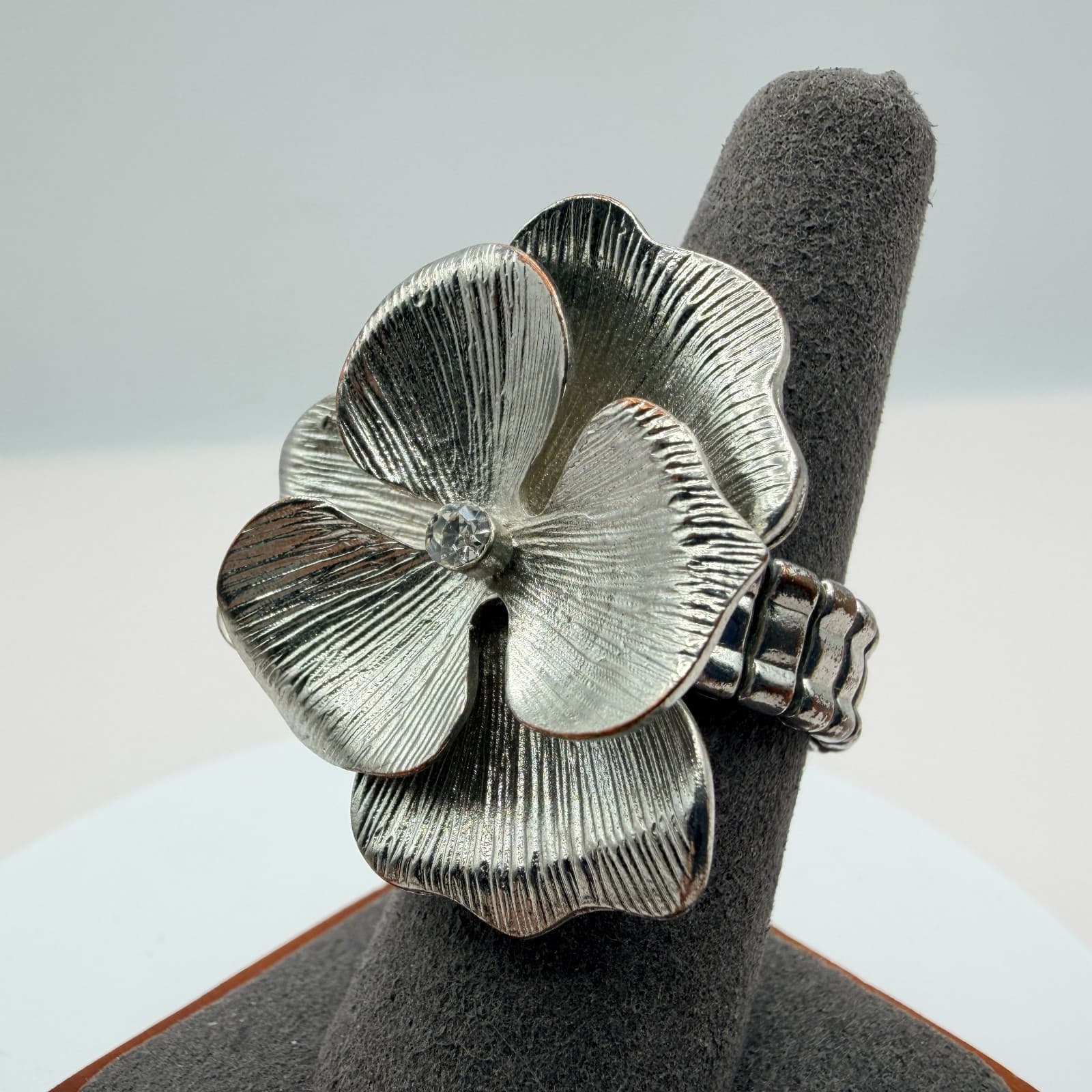 Vintage 90s Silver Tone Floral Ring Statement Clear Rhinestone Women's Jewelry - Thumbnail 2