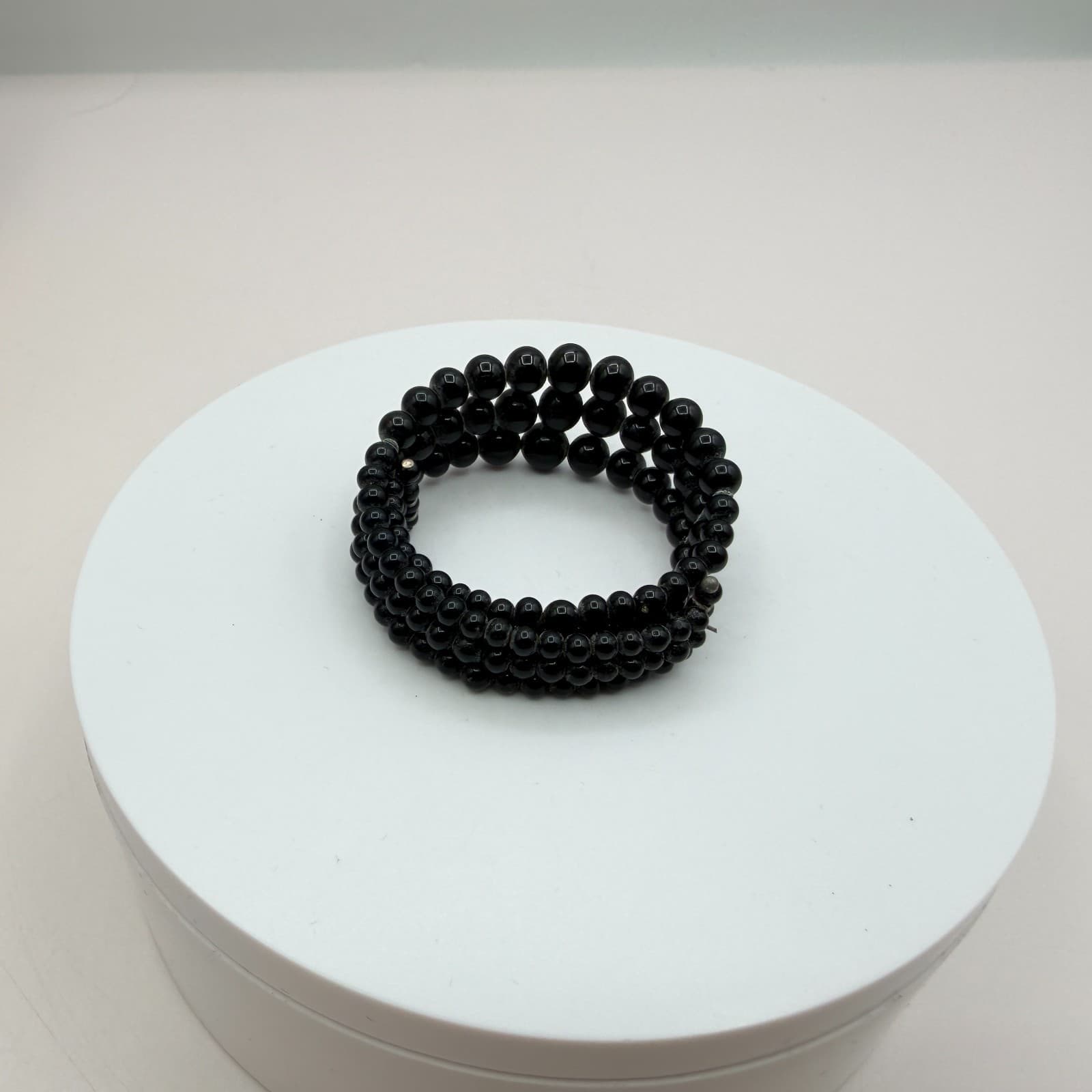 Vintage 90s Black Beaded Memory Wire Wrap Bracelet Women's Classic Jewelry - Thumbnail 7