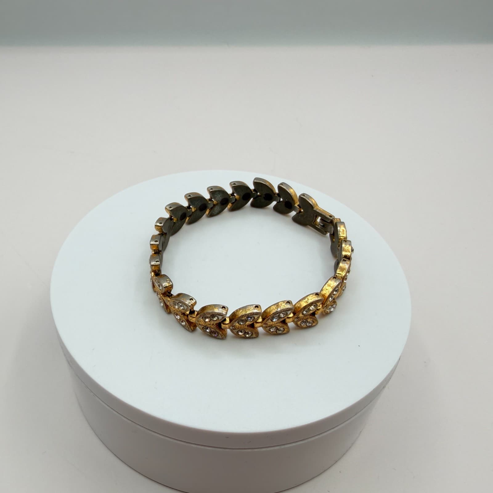 Vintage 90s Gold Tone Leaf Link Clear Rhinestone Bracelet Boho Women's Jewelry - Thumbnail 7