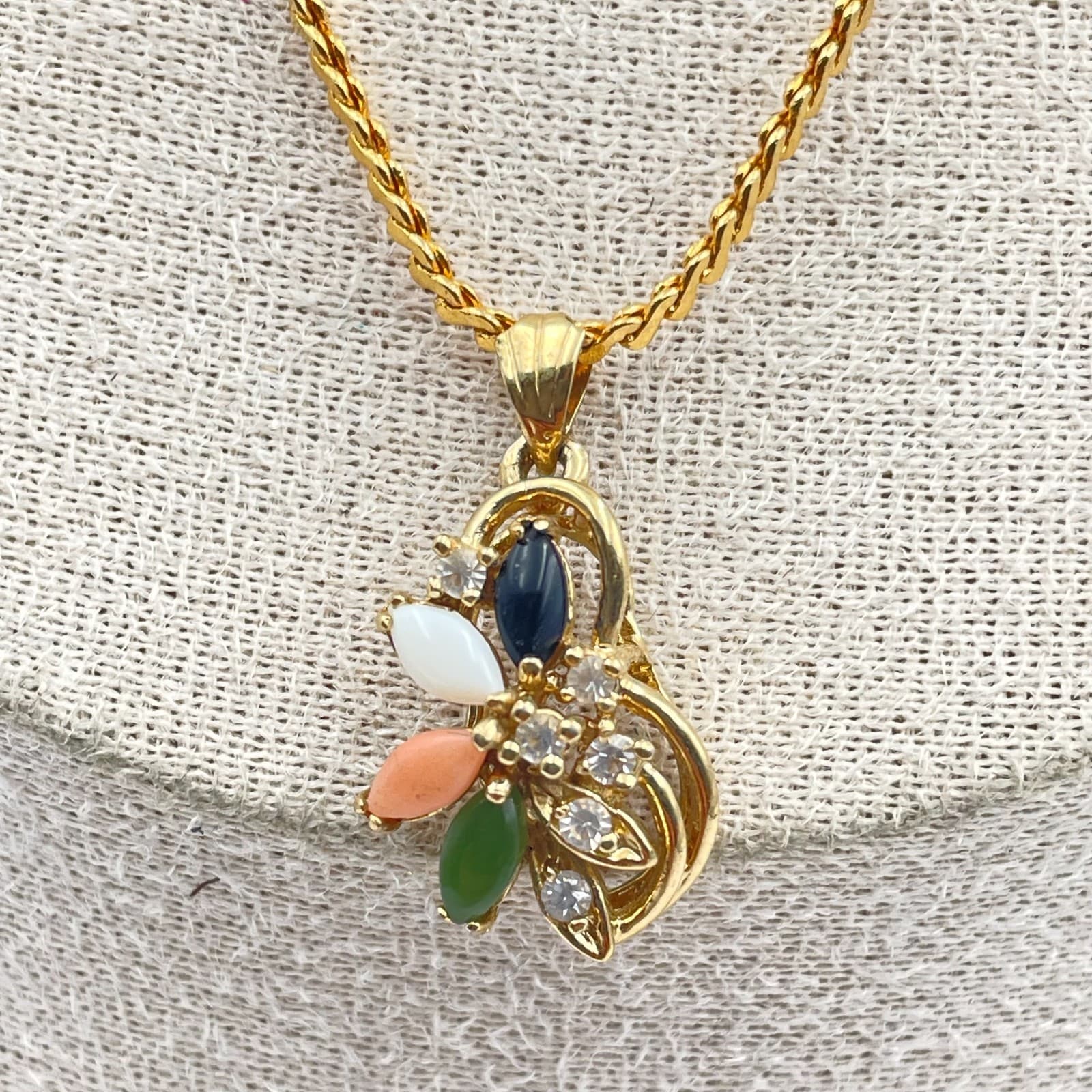 Vintage Multi Stone Pendant Necklace Gold Tone Jade Coral MOP Chain Floral - Thumbnail 3