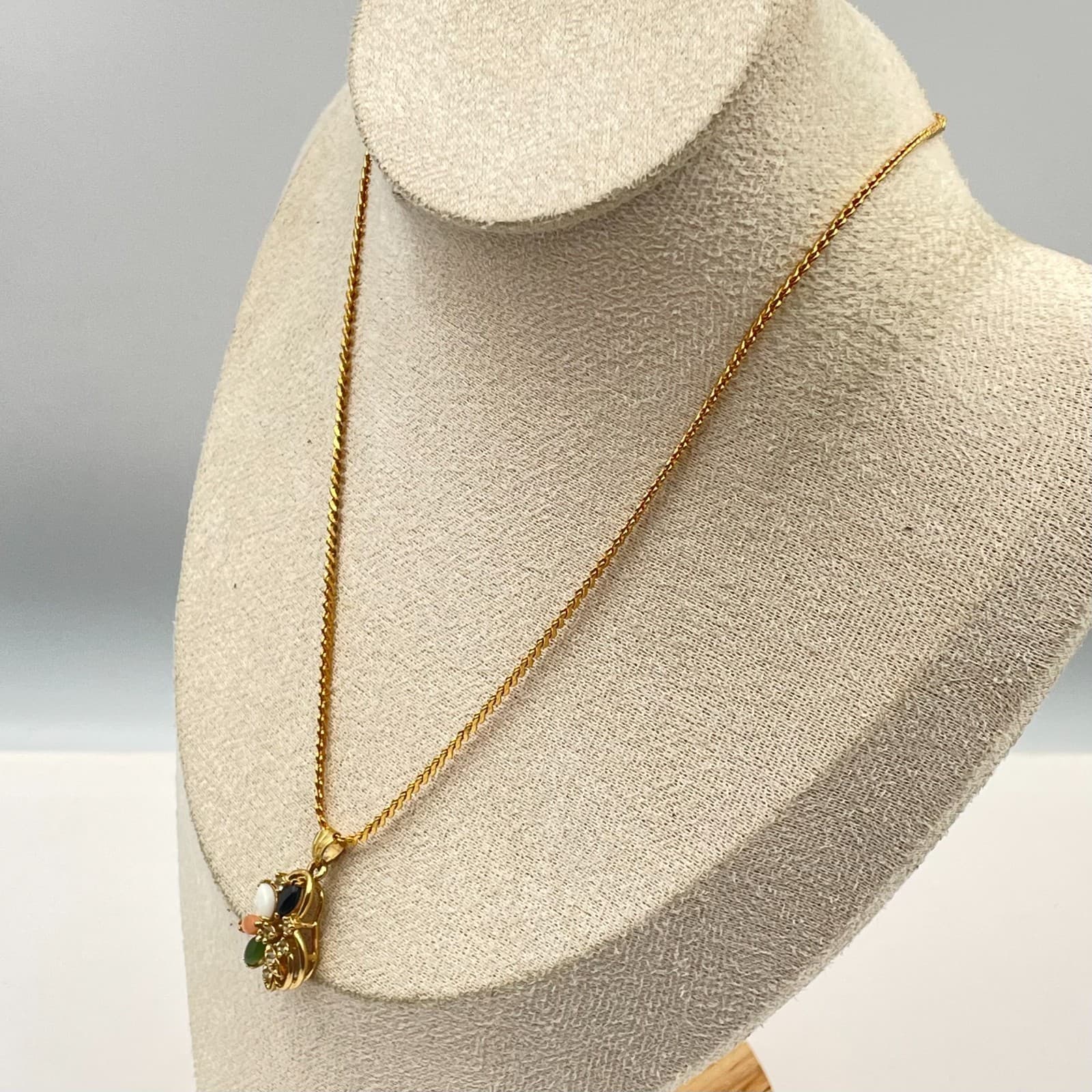 Vintage Multi Stone Pendant Necklace Gold Tone Jade Coral MOP Chain Floral - Thumbnail 6