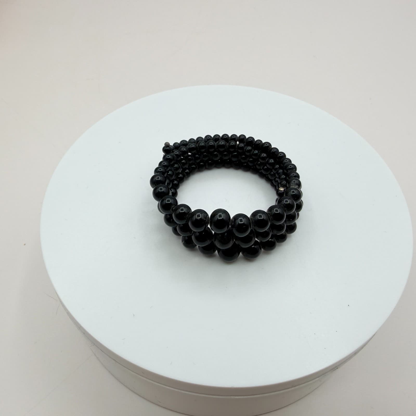 Vintage 90s Black Beaded Memory Wire Wrap Bracelet Women's Classic Jewelry - Thumbnail 5