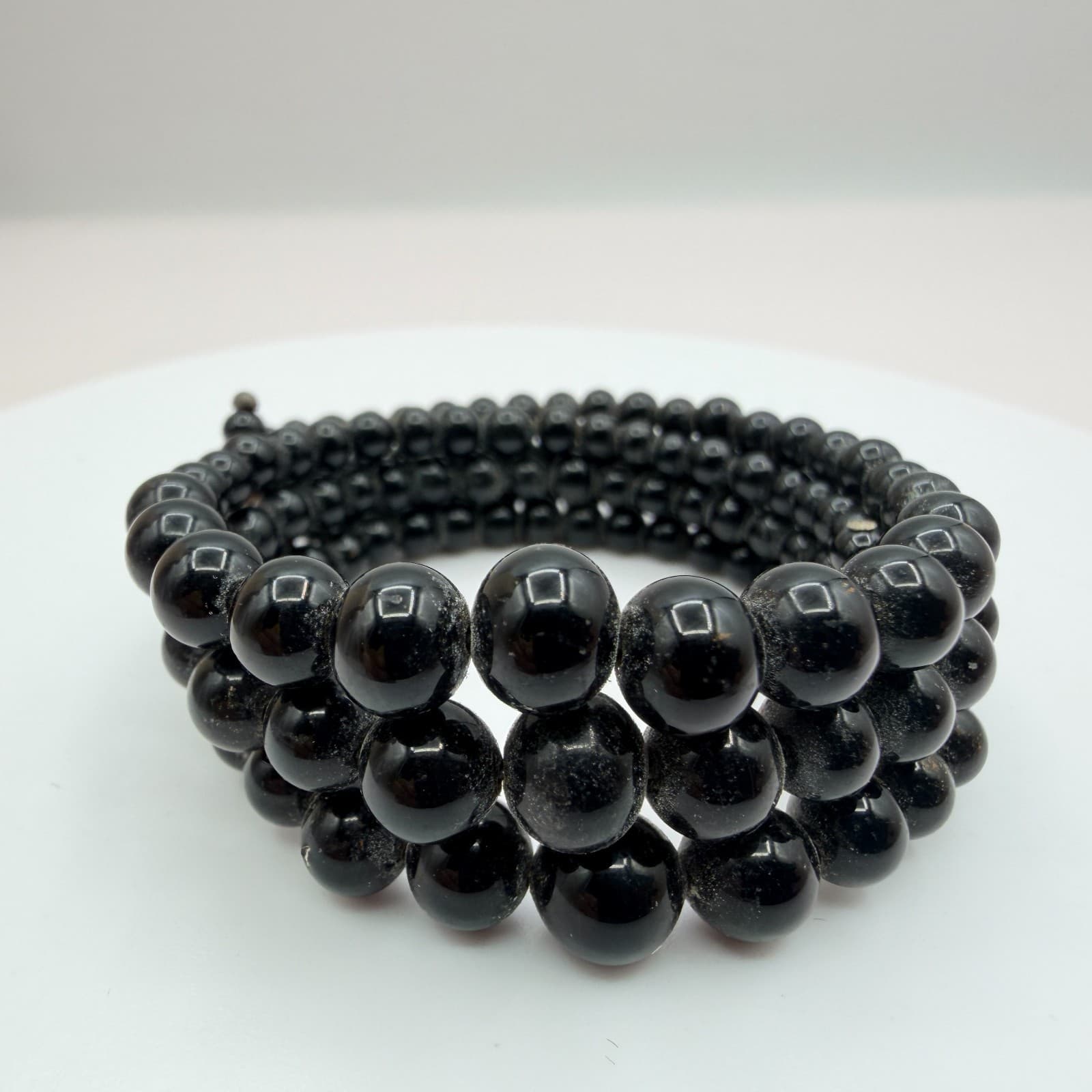 Vintage 90s Black Beaded Memory Wire Wrap Bracelet Women's Classic Jewelry - Thumbnail 4