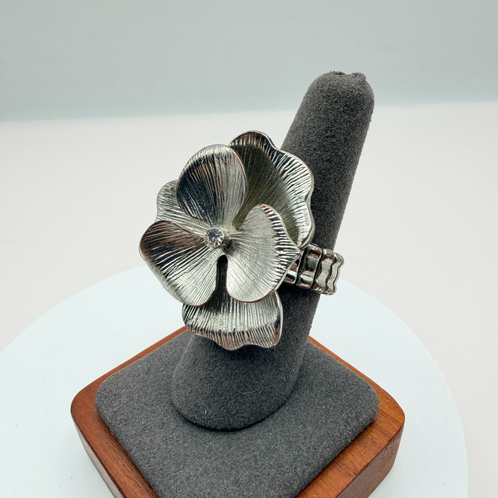 Vintage 90s Silver Tone Floral Ring Statement Clear Rhinestone Women's Jewelry - Thumbnail 4