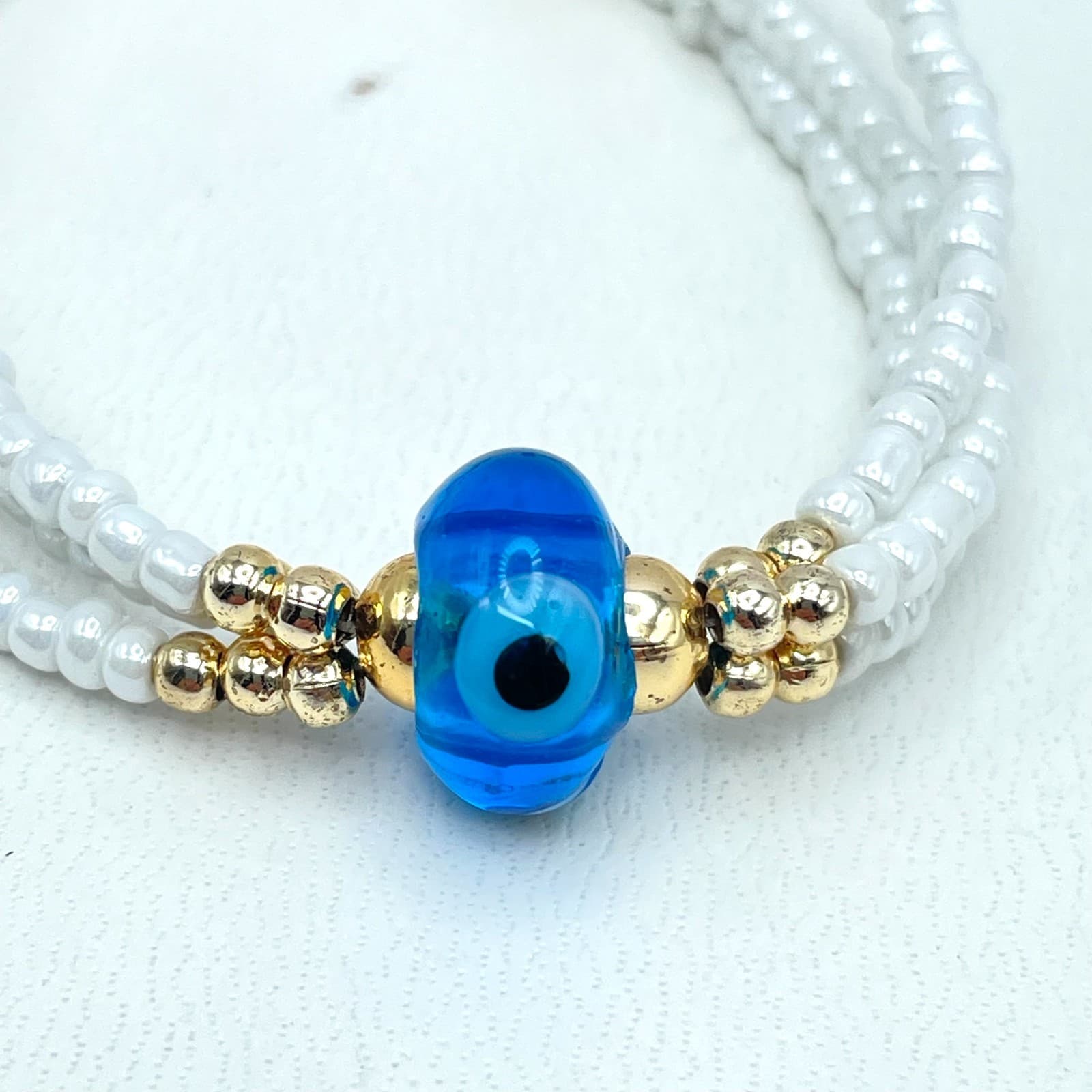 Vintage 90s Gold Tone Triple Strand White Seed Beaded Evil Eye Bracelet Jewelry - Thumbnail 3