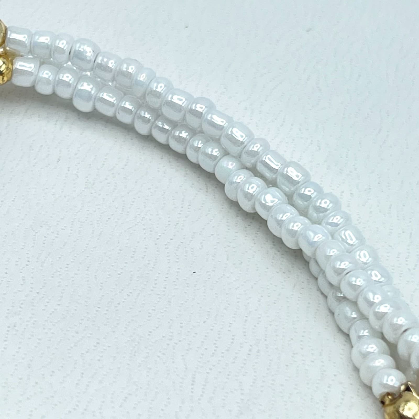 Vintage 90s Gold Tone Triple Strand White Seed Beaded Evil Eye Bracelet Jewelry - Thumbnail 6