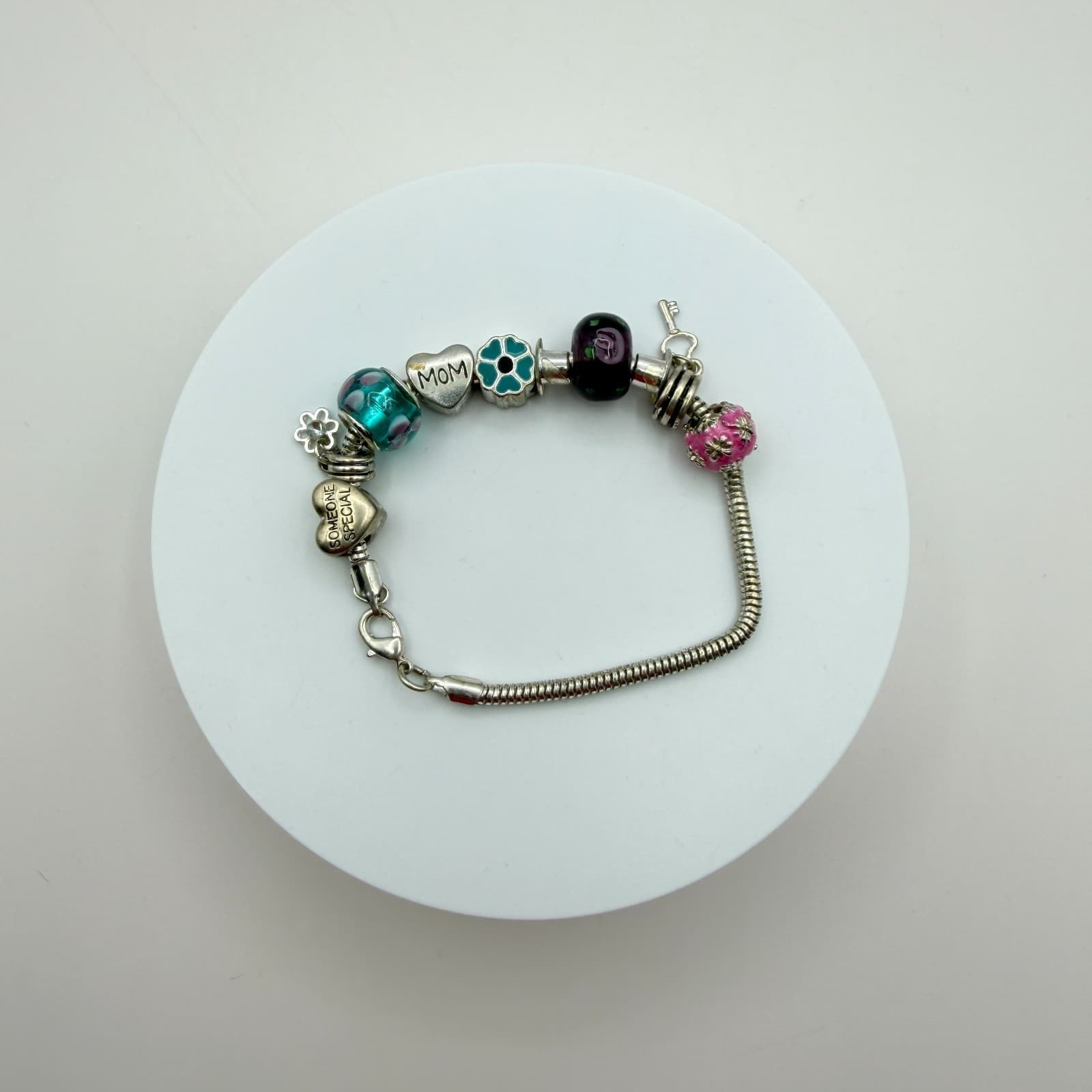 Vintage 90s Silver Tone Someone Special Mom Charm Bracelet Glass Beads Jewelry - Thumbnail 2