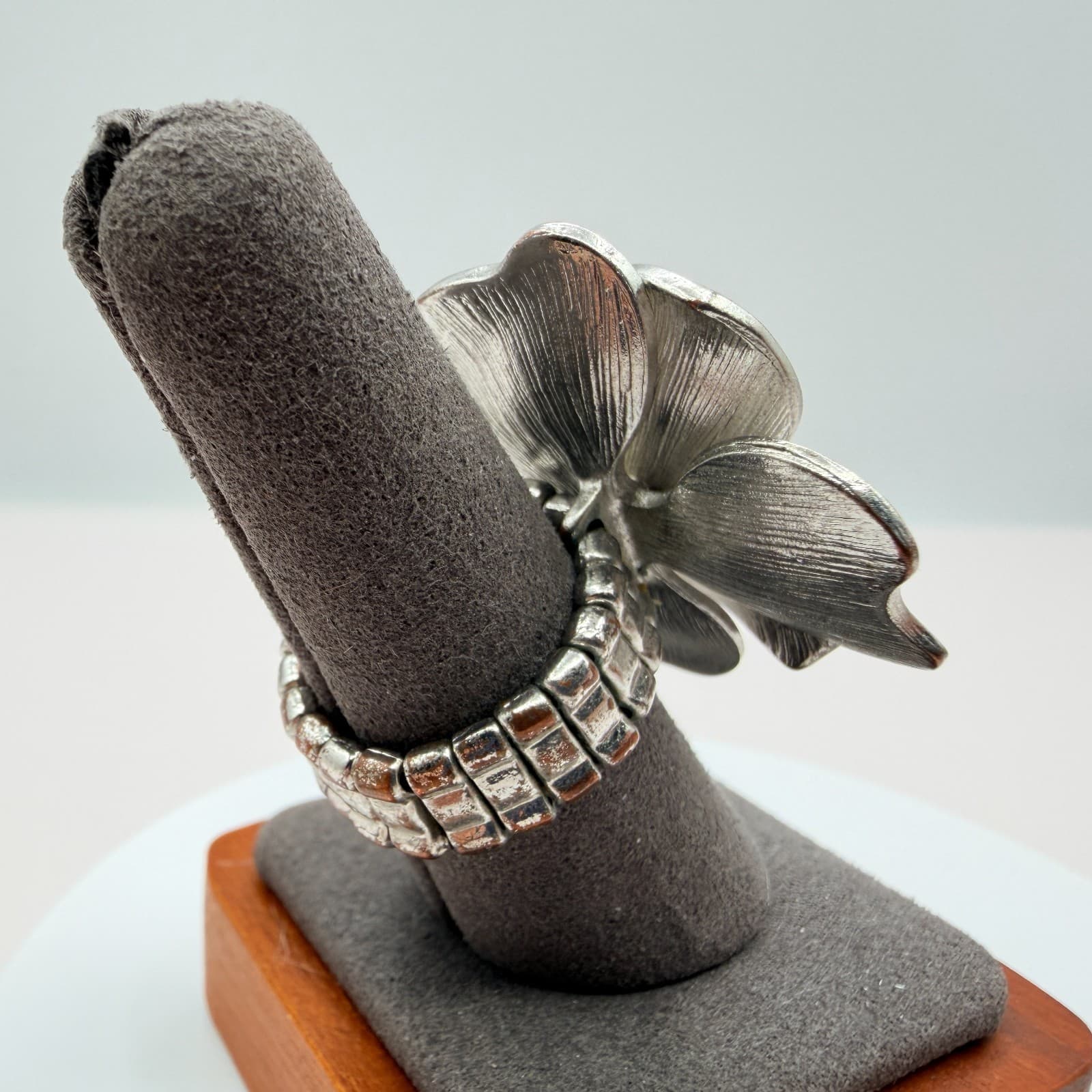 Vintage 90s Silver Tone Floral Ring Statement Clear Rhinestone Women's Jewelry - Thumbnail 6