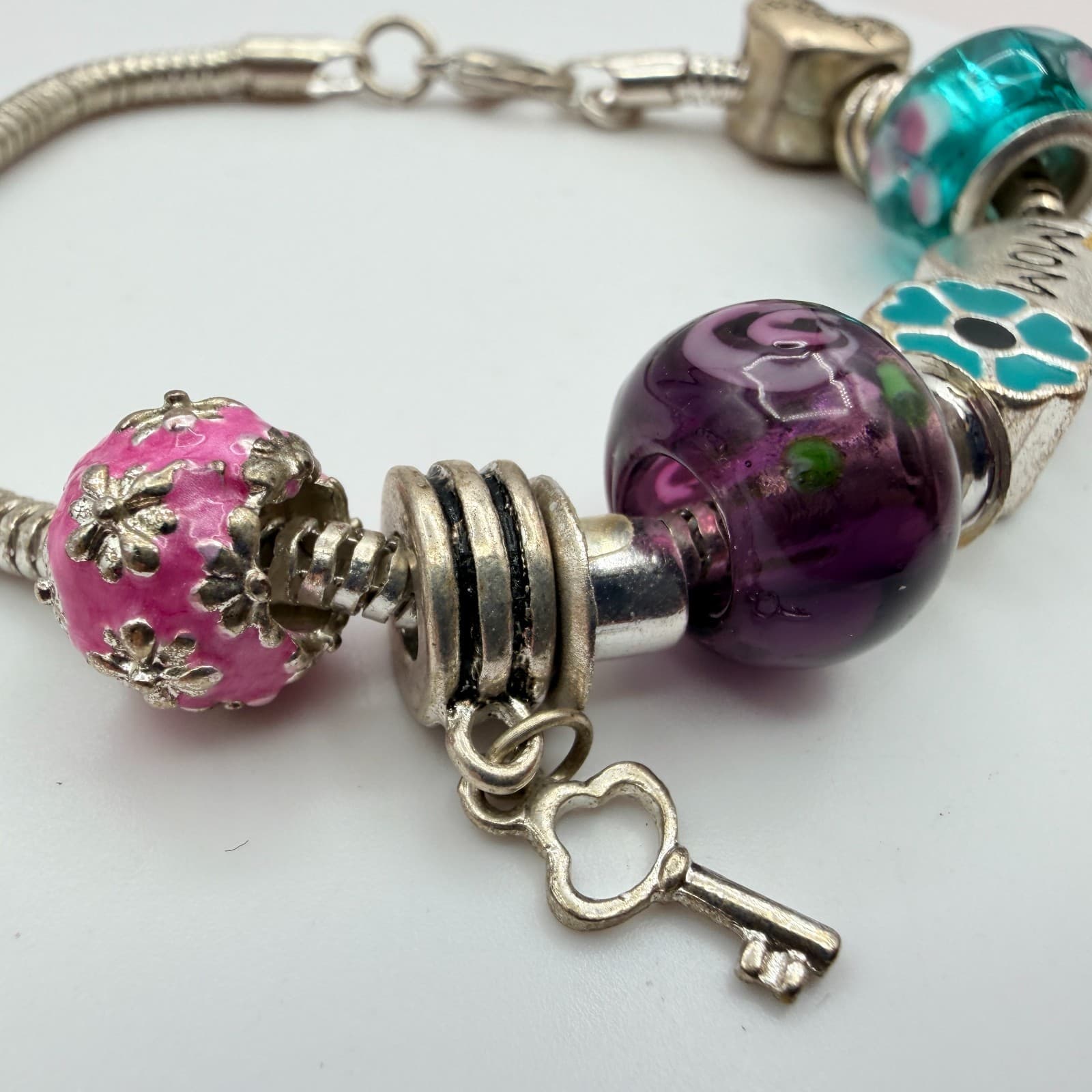 Vintage 90s Silver Tone Someone Special Mom Charm Bracelet Glass Beads Jewelry - Thumbnail 7
