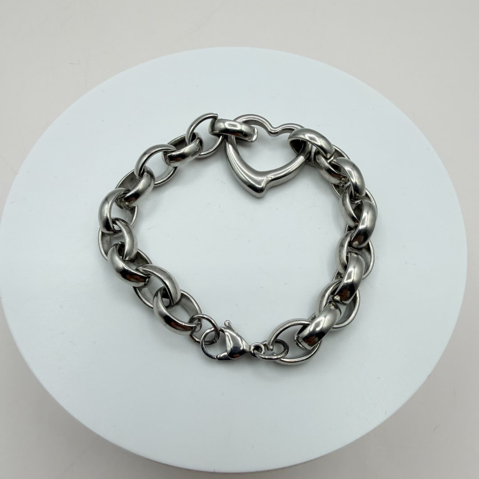 Vintage 80s Silver Tone Rol Link Bracelet Polished Heart Clasp Statement Jewelry - Thumbnail 2