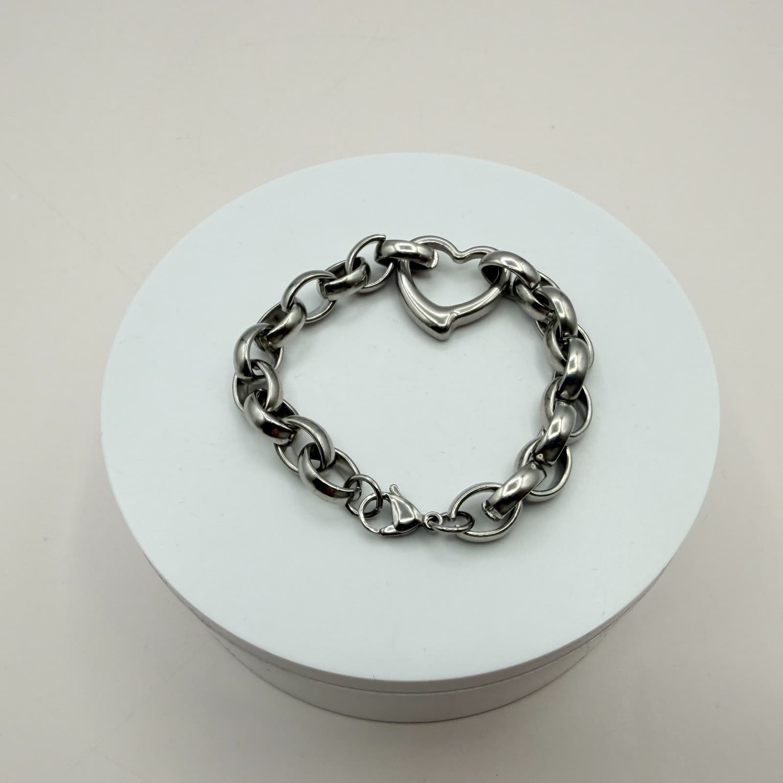 Vintage 80s Silver Tone Rol Link Bracelet Polished Heart Clasp Statement Jewelry - Thumbnail 6