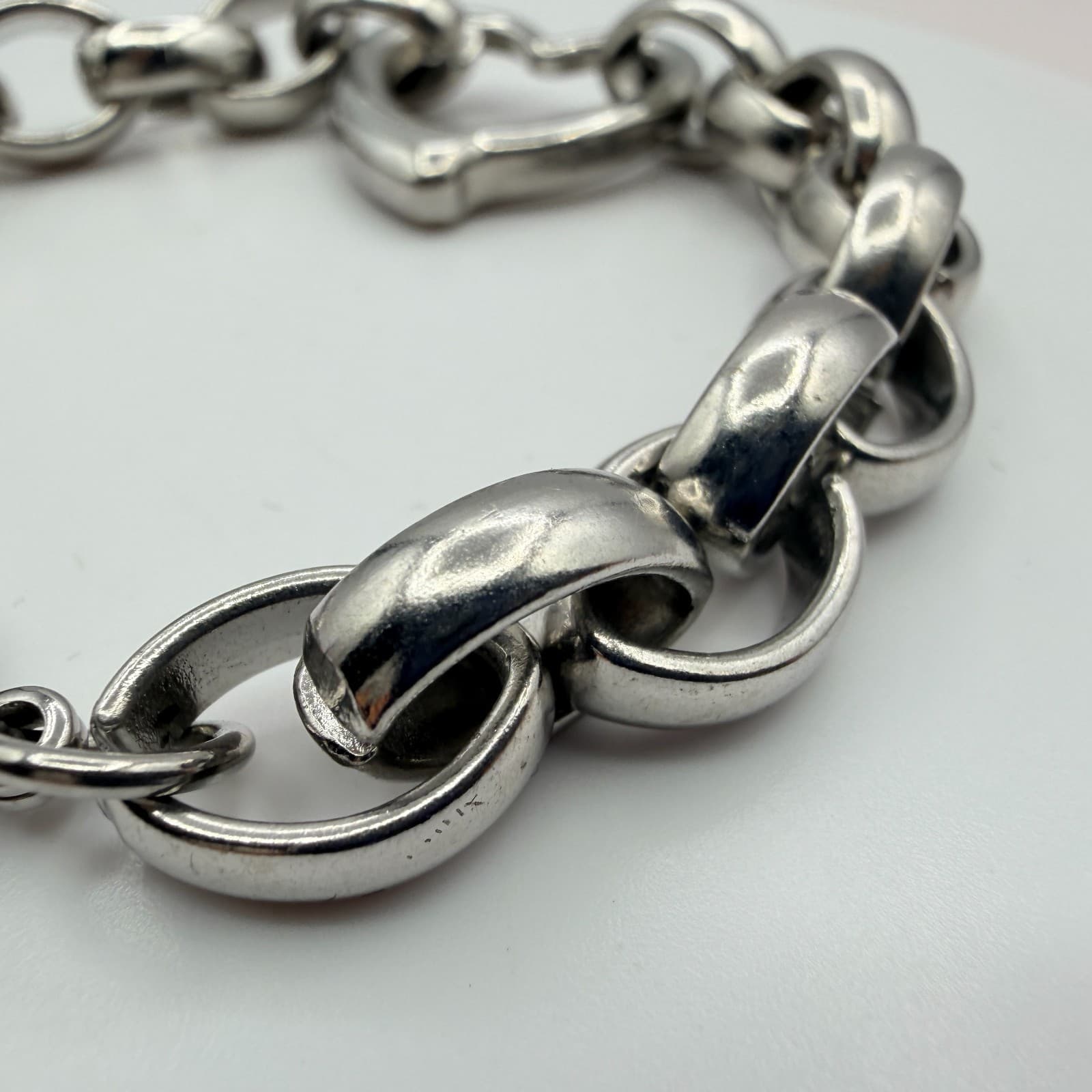 Vintage 80s Silver Tone Rol Link Bracelet Polished Heart Clasp Statement Jewelry - Thumbnail 7