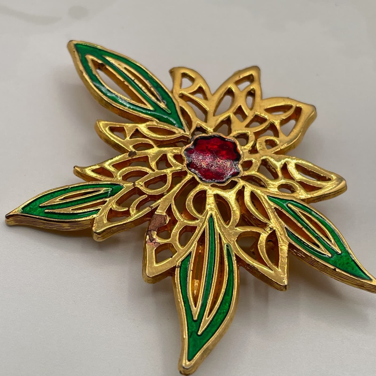 Vintage VTG Gold-Tone Poinsettia Flower Brooch Pin Green Red Enamel Leave - Thumbnail 6