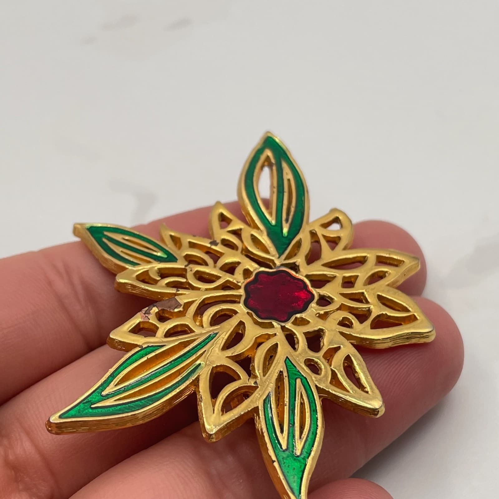 Vintage VTG Gold-Tone Poinsettia Flower Brooch Pin Green Red Enamel Leave - Image 1
