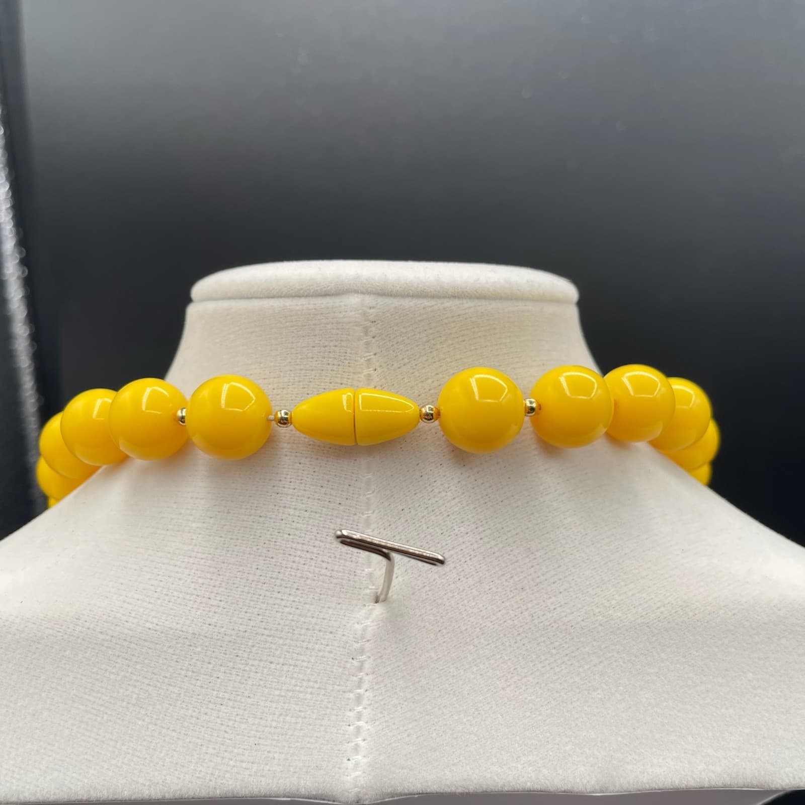 Vintage Yellow Graduated Glossy Retro Fashion Classic Bead Necklace - Thumbnail 7