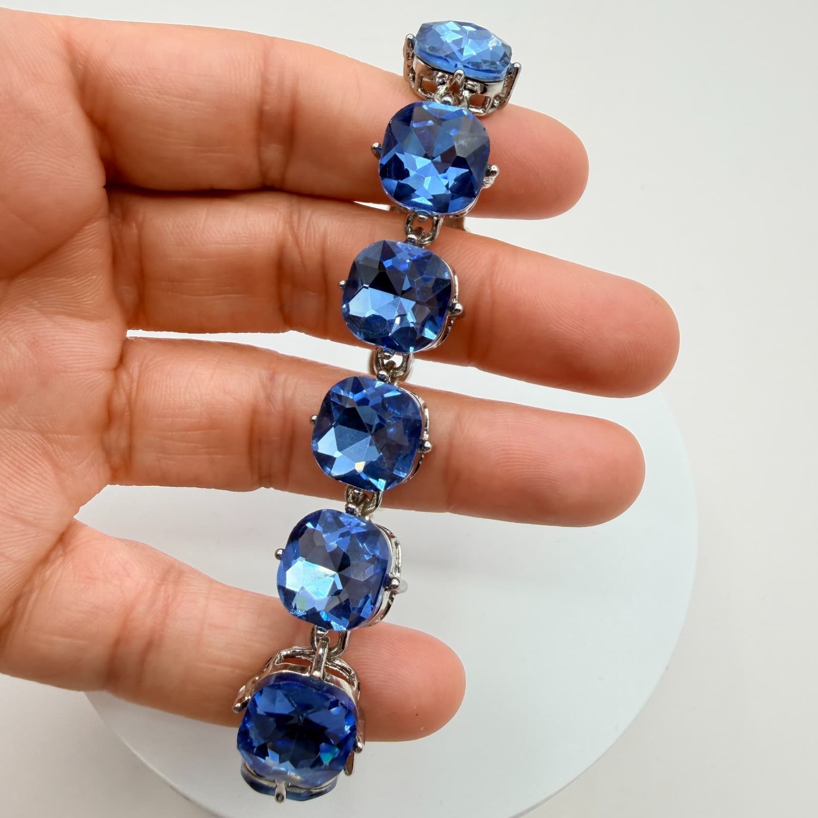 Vintage 90s Blue Cushion Cut Crystal Bracelet Silver Tone Rhodium Finish Jewelry - Thumbnail 9