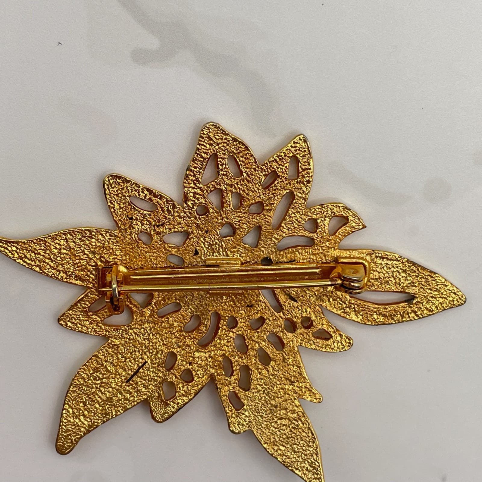 Vintage VTG Gold-Tone Poinsettia Flower Brooch Pin Green Red Enamel Leave - Thumbnail 19