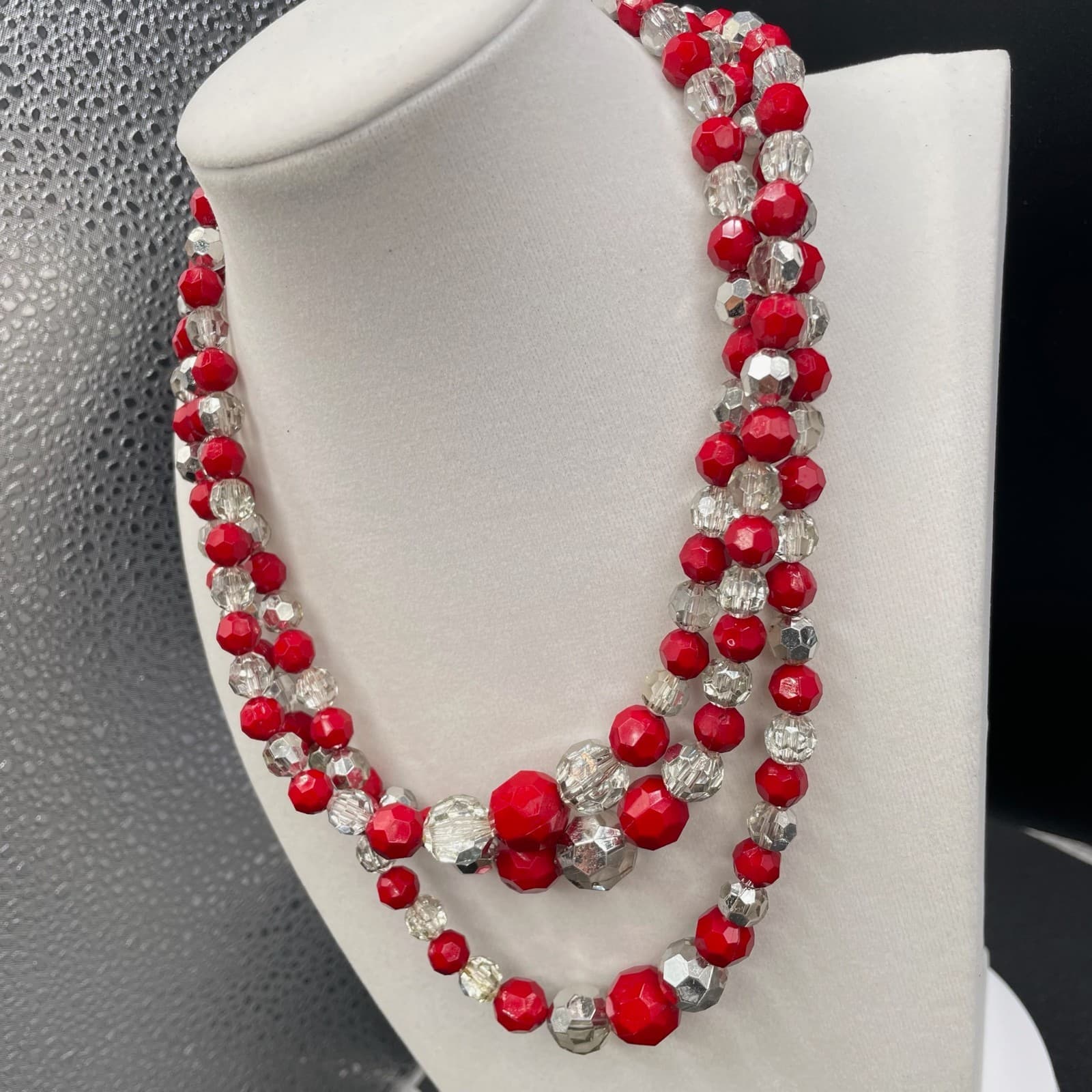 Vintage Red Clear Glass Faceted Beaded Classic Multi-Strand Collar Necklace - Thumbnail 4