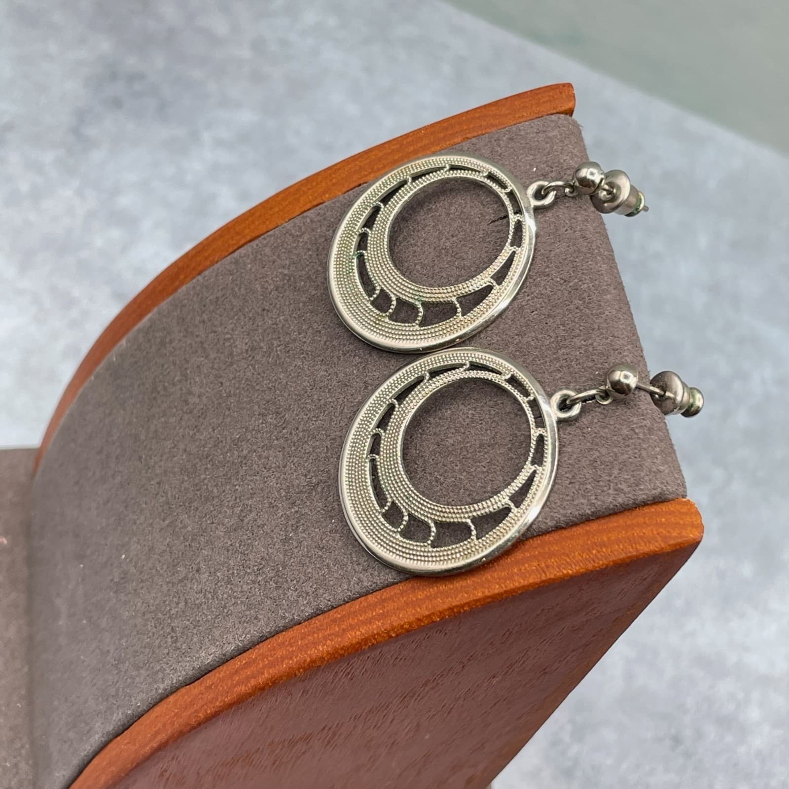 Vintage Silver Tone Cutout Textured Round Hoop Dangle Modern Post Stud Drop - Thumbnail 5