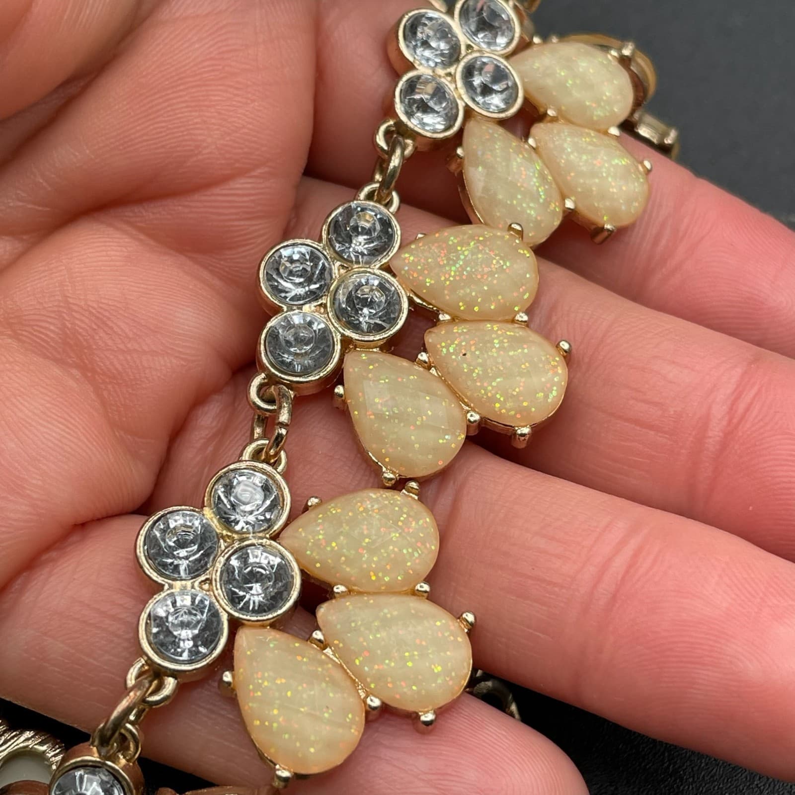 Vintage Faux Opal Rhinestone Gold-Tone Floral Cluster Fashion Bib Necklace - Thumbnail 17