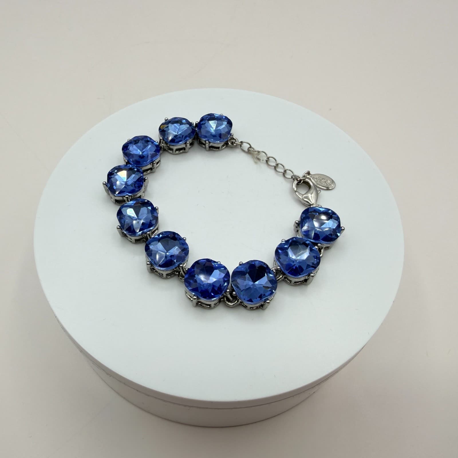 Vintage 90s Blue Cushion Cut Crystal Bracelet Silver Tone Rhodium Finish Jewelry - Thumbnail 6