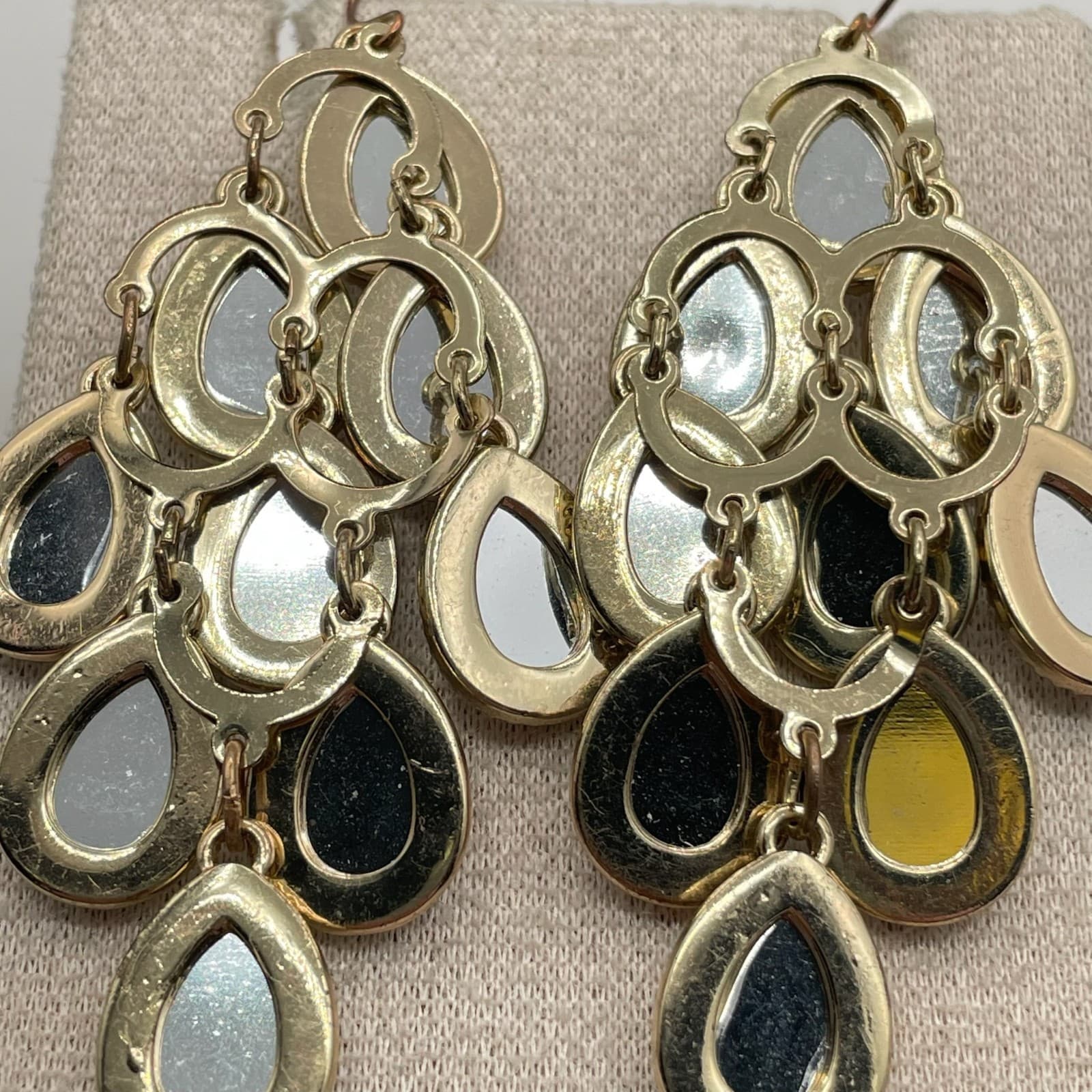 Vintage Gold-Tone Tiered Teardrop Chandelier Earrings with Faceted Clear Glass - Thumbnail 15