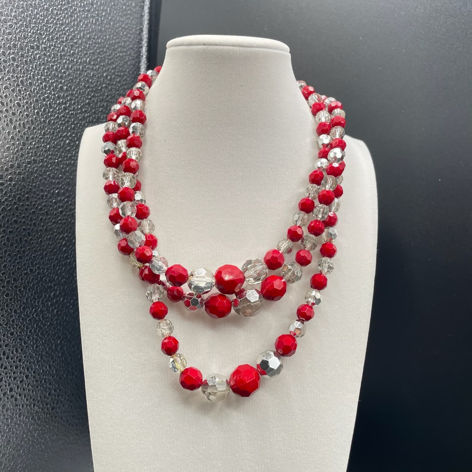 Vintage Red Clear Glass Faceted Beaded Classic Multi-Strand Collar Necklace - Thumbnail 3