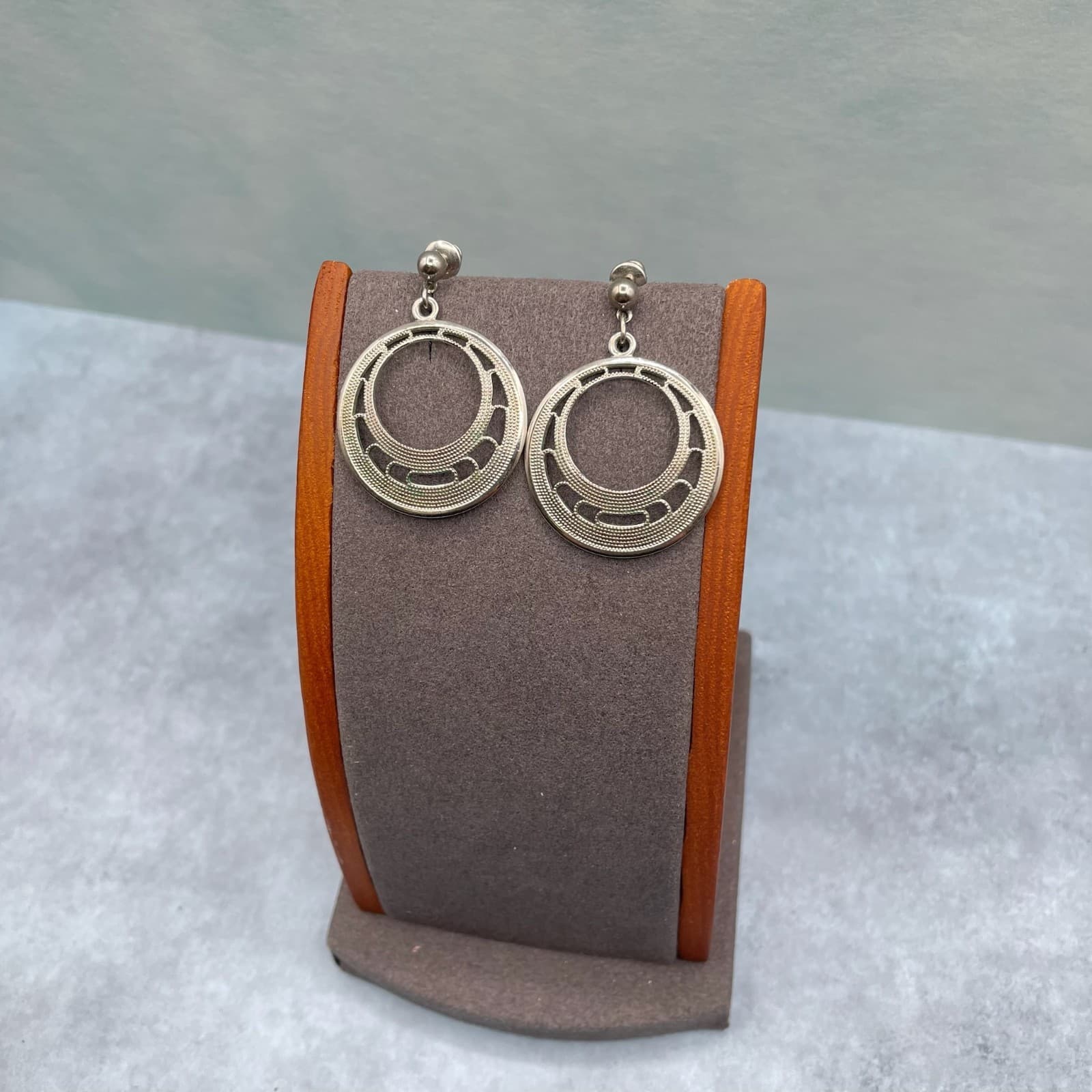 Vintage Silver Tone Cutout Textured Round Hoop Dangle Modern Post Stud Drop - Thumbnail 4