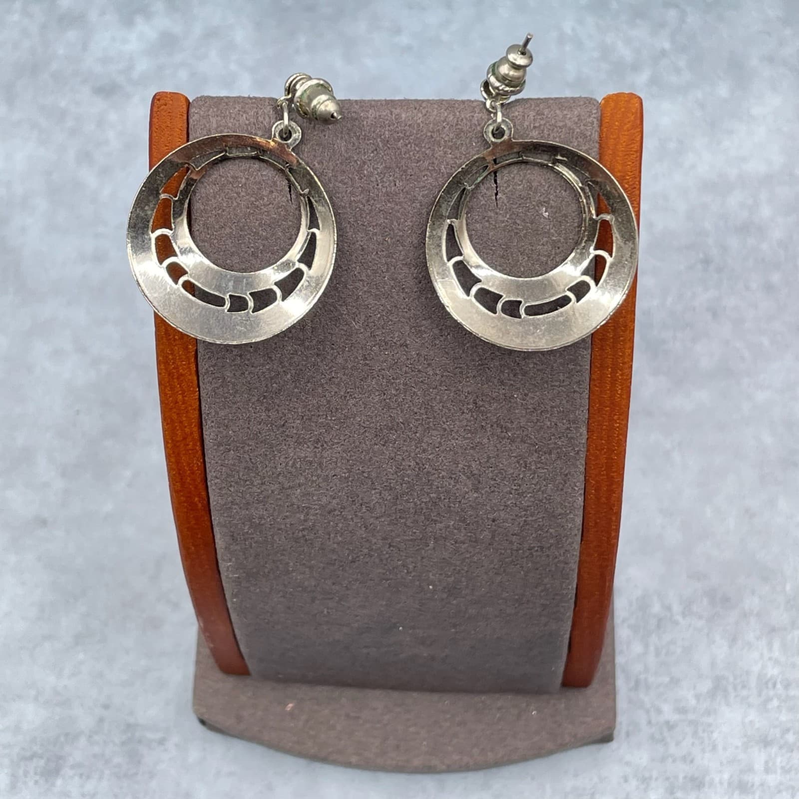 Vintage Silver Tone Cutout Textured Round Hoop Dangle Modern Post Stud Drop - Thumbnail 8