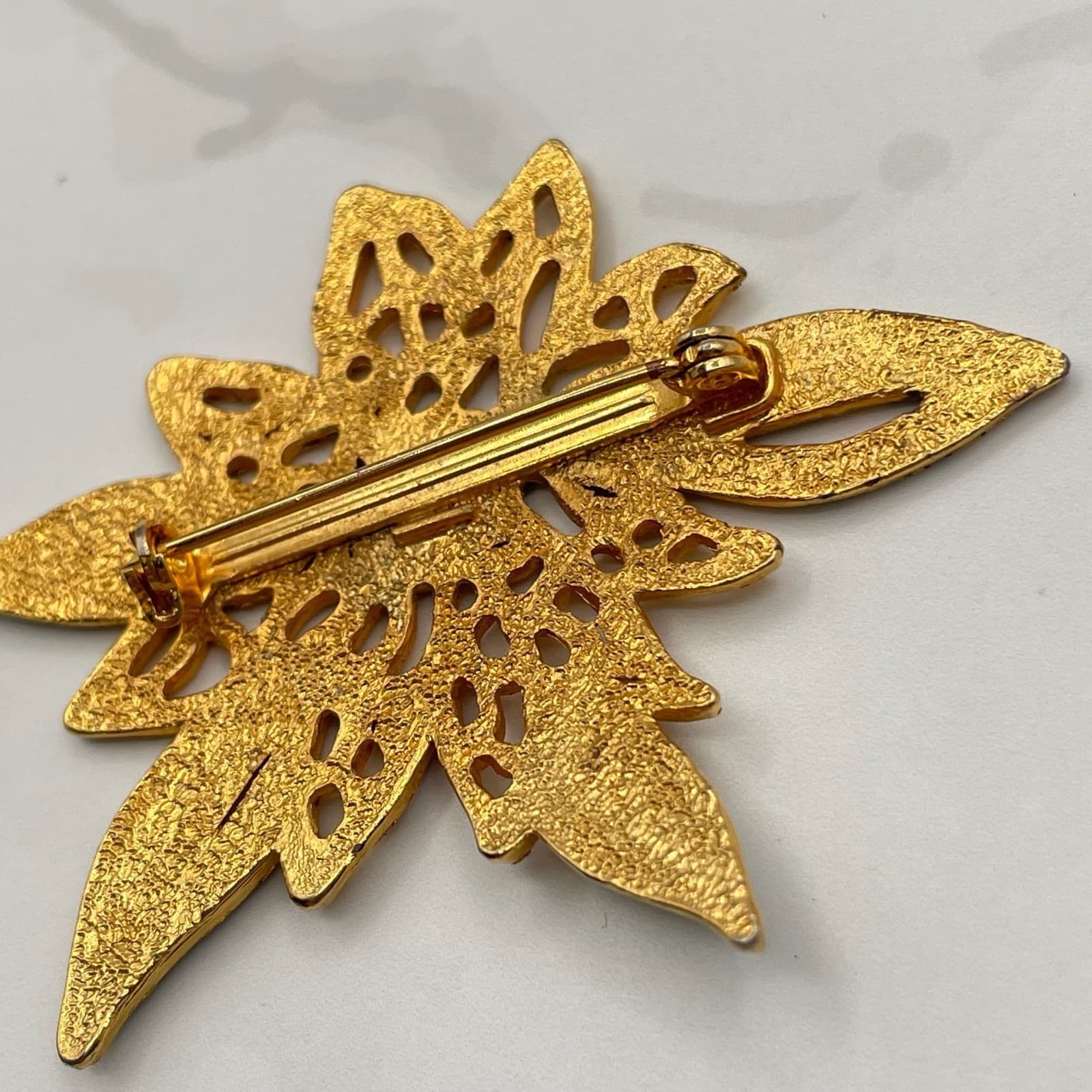 Vintage VTG Gold-Tone Poinsettia Flower Brooch Pin Green Red Enamel Leave - Thumbnail 20