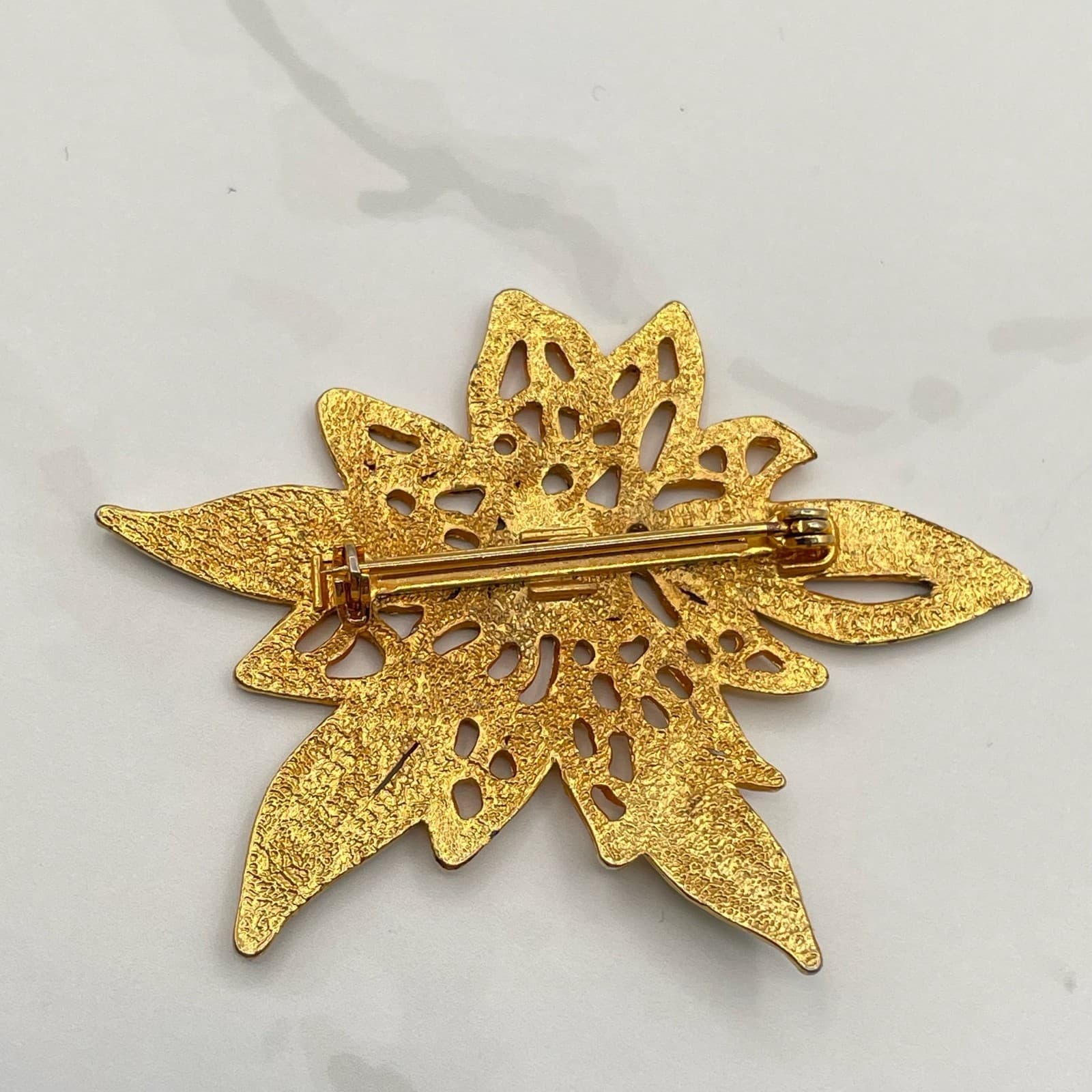 Vintage VTG Gold-Tone Poinsettia Flower Brooch Pin Green Red Enamel Leave - Thumbnail 17