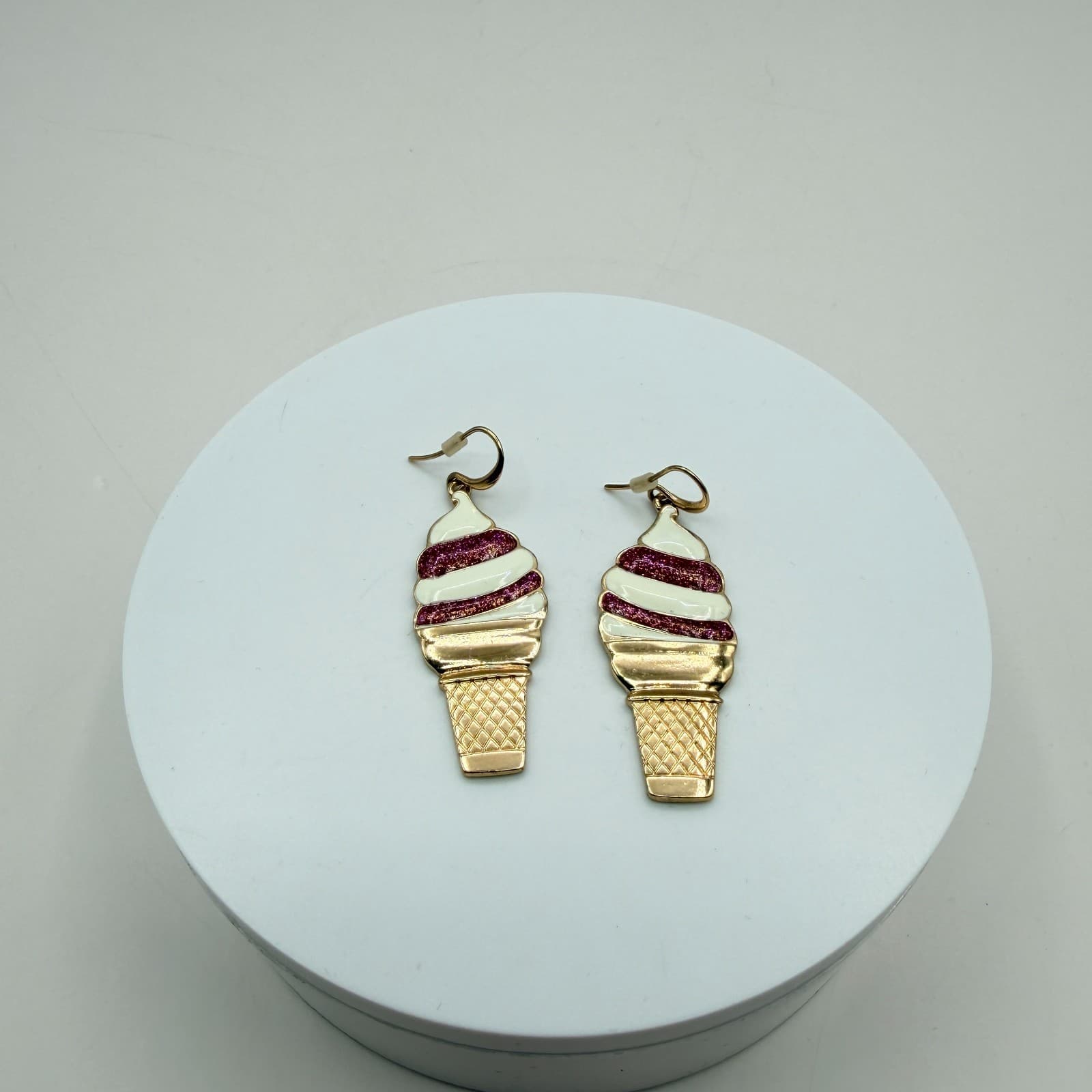 Vintage 90s SUGARFIX Enamel Ice Cream Cone Dangle Earrings Fashion Jewelry - Thumbnail 3