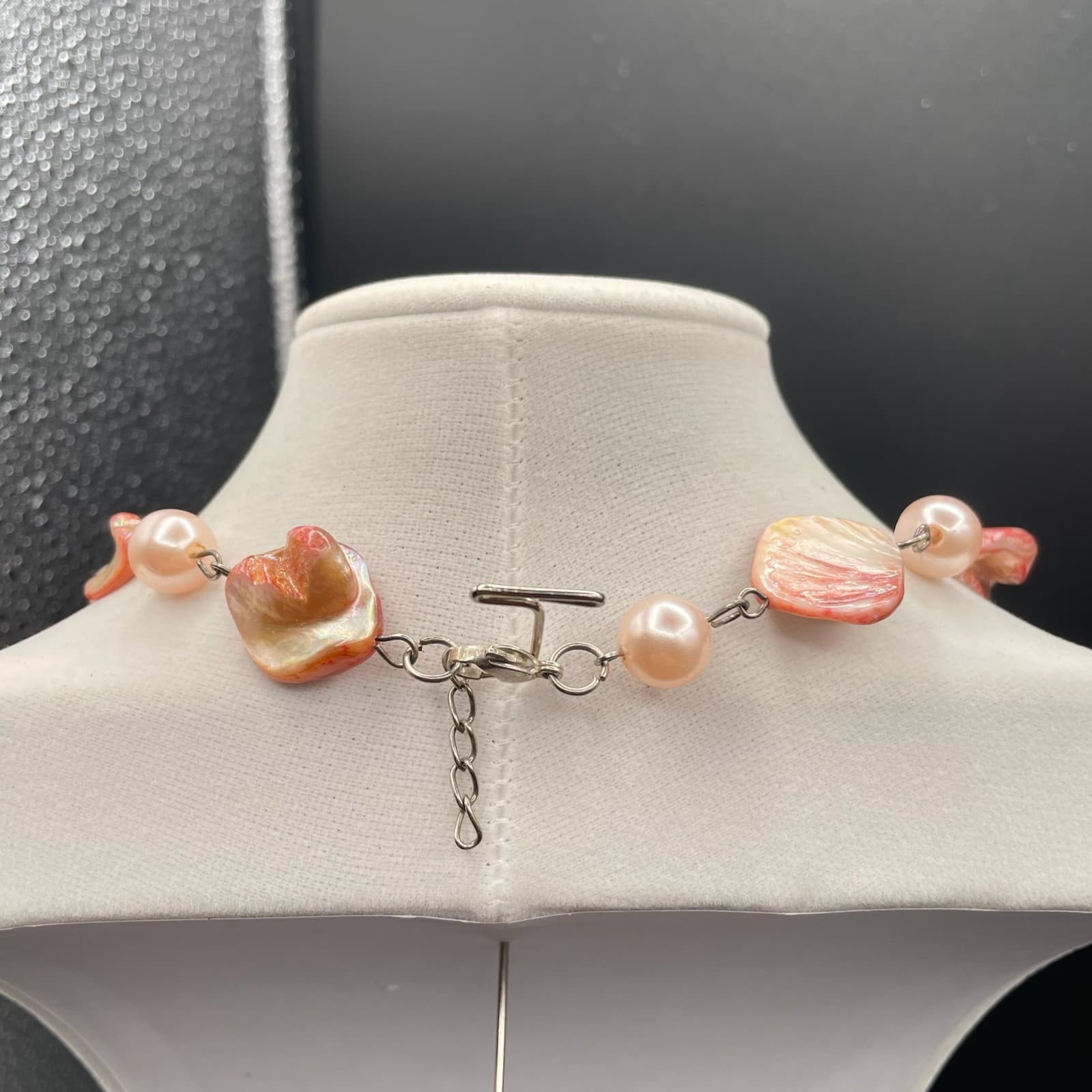 Vintage White Pink Dyed Plastic Mother-of-Pearl Lobster Beaded Necklace - 9" - Thumbnail 9
