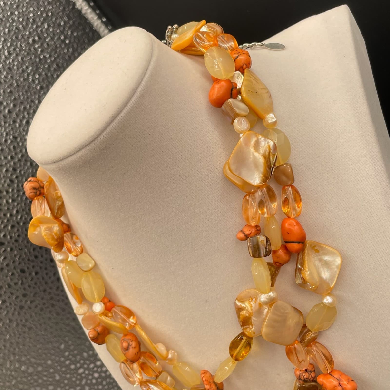 Vintage Dyed Mother-of-Pearl Sea Shell Rock Lobster Beaded Necklace - 19" - Thumbnail 4