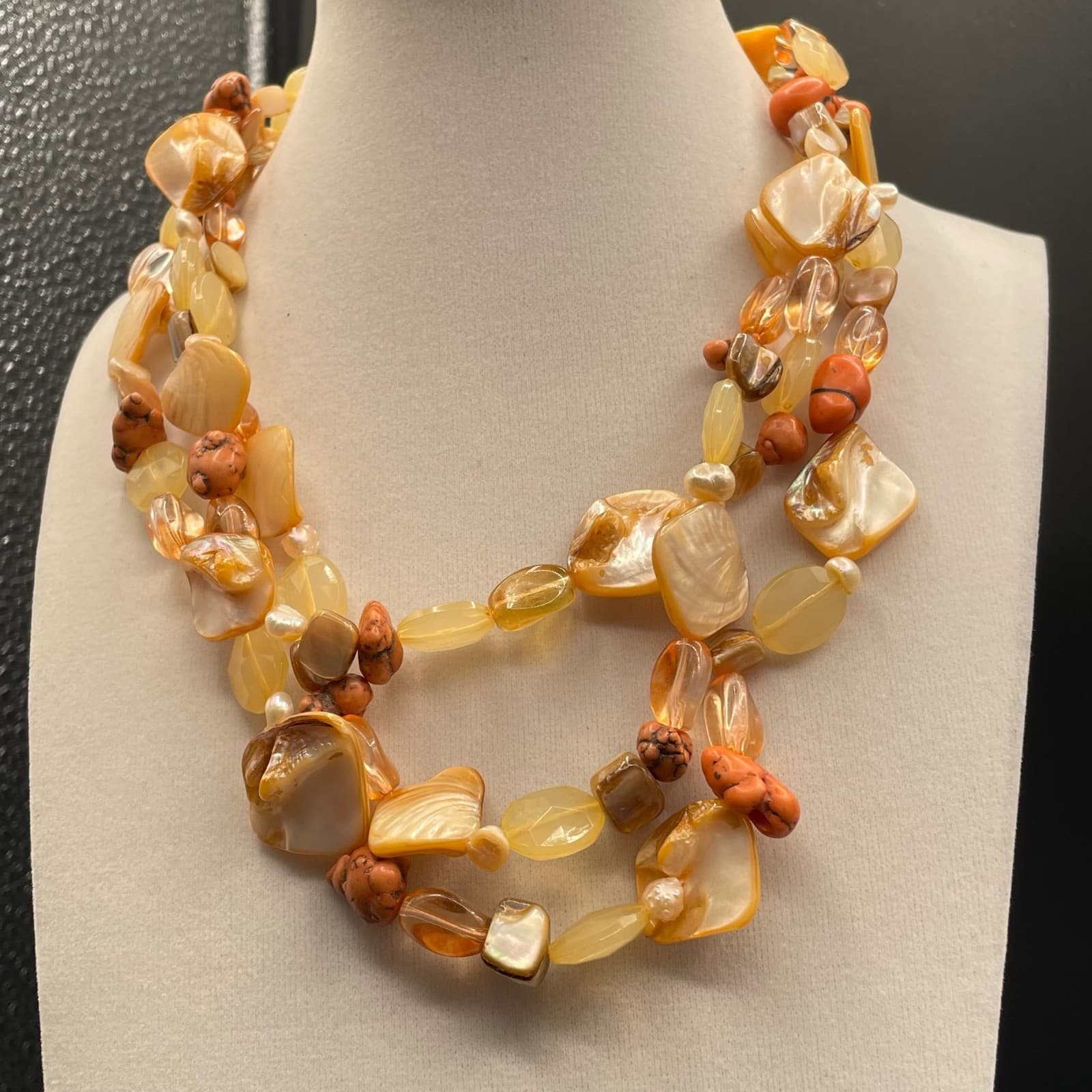 Vintage Dyed Mother-of-Pearl Sea Shell Rock Lobster Beaded Necklace - 19" - Thumbnail 7