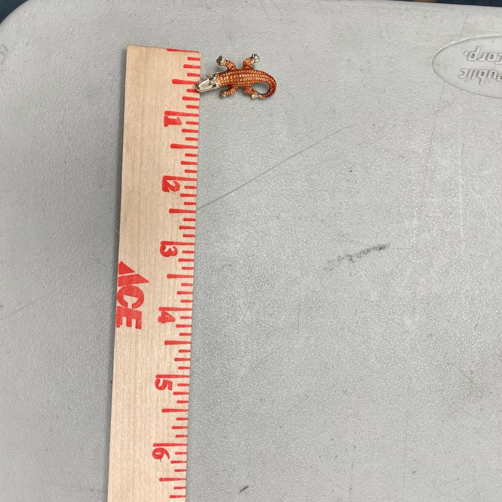 Vintage Orange Painted Alumnium Classic Enamel Crocodile Figure Charm Brooch Pin - Thumbnail 12