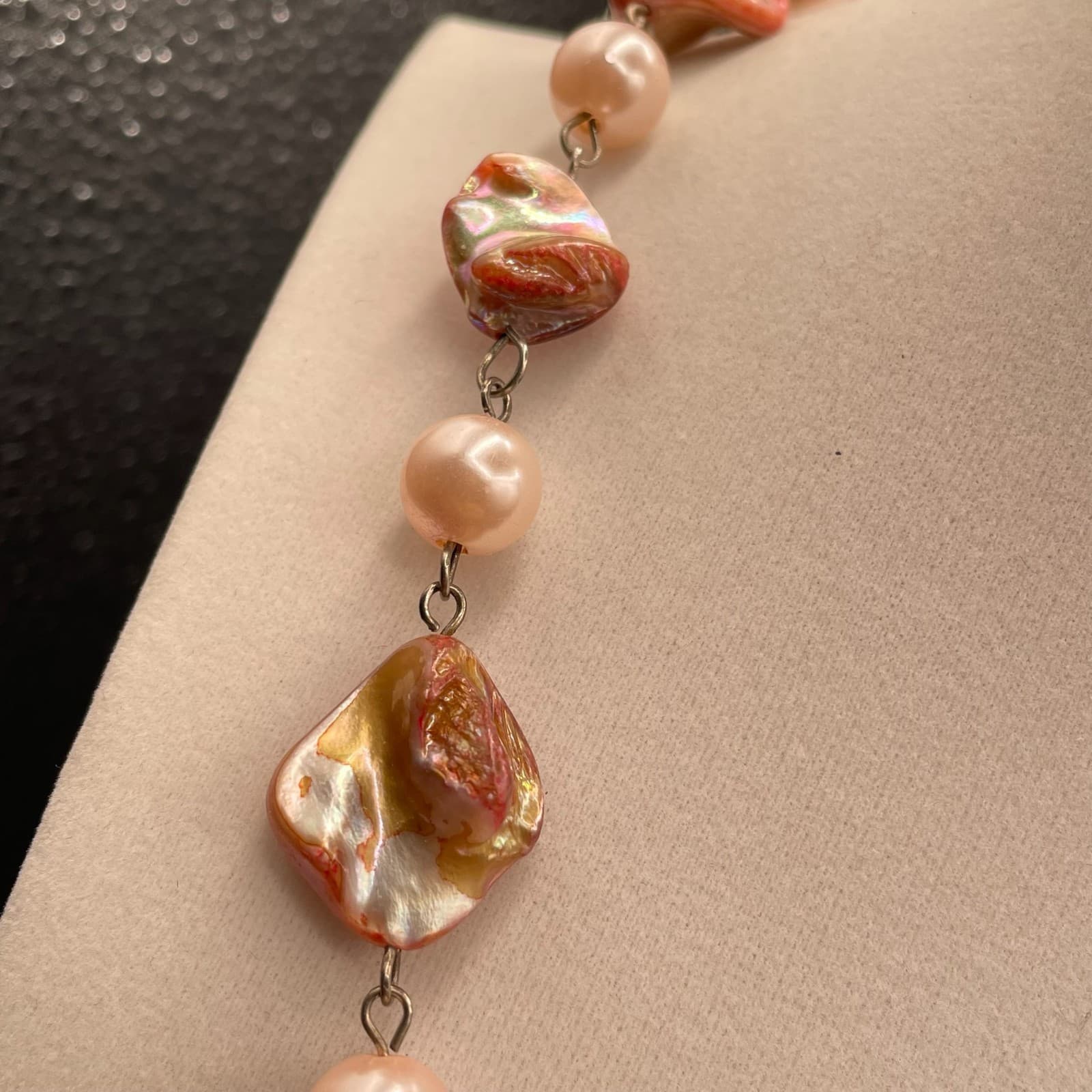 Vintage White Pink Dyed Plastic Mother-of-Pearl Lobster Beaded Necklace - 9" - Thumbnail 8