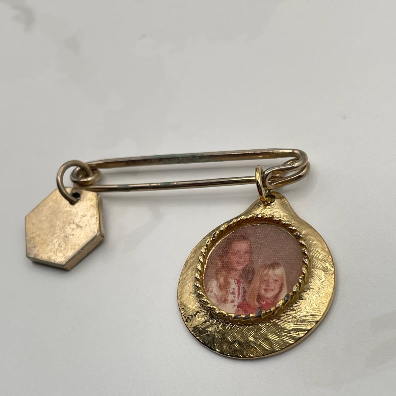 Vintage Gold-Tone Safety Lapel Pin Custom Photo Charm with Picture 60s - Thumbnail 8