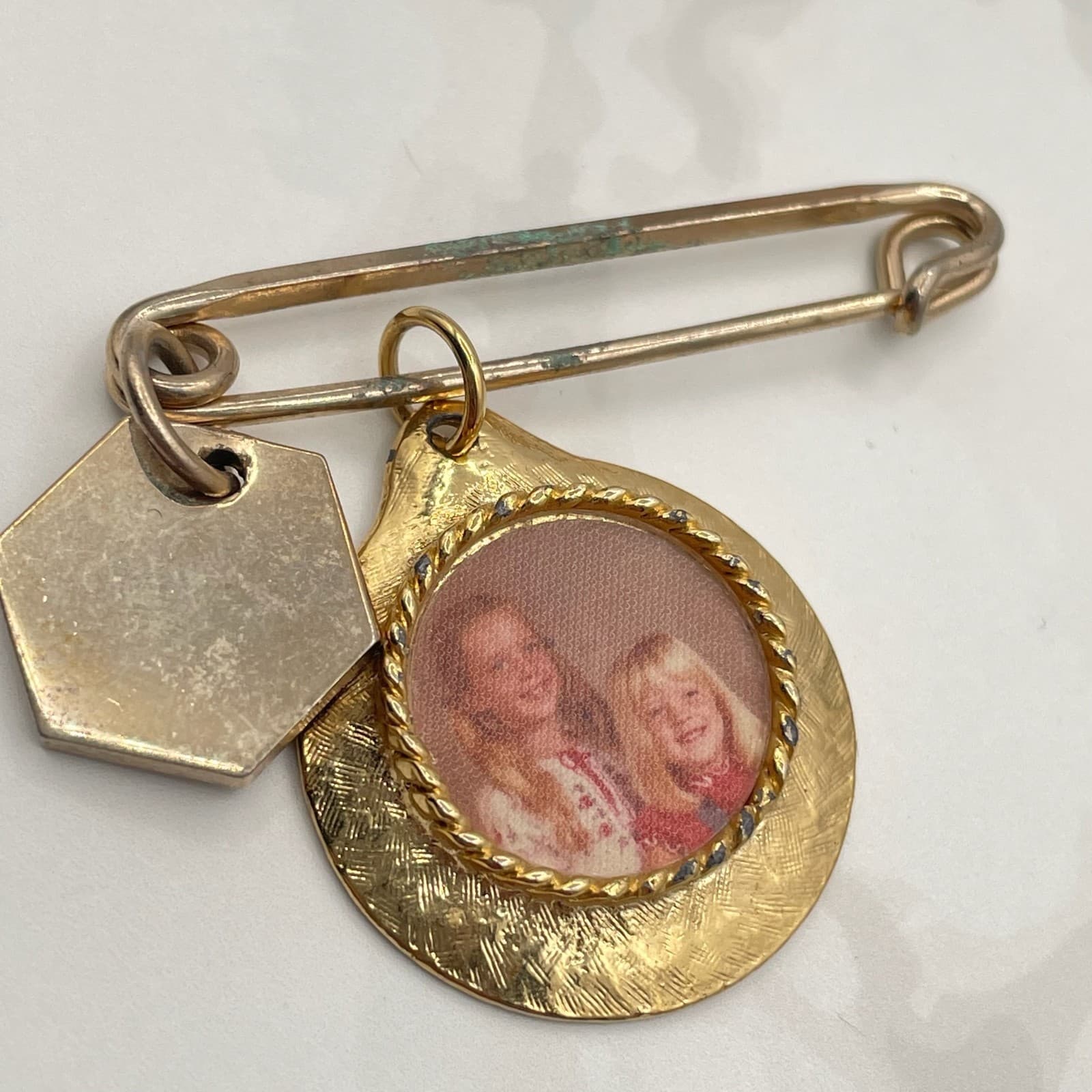 Vintage Gold-Tone Safety Lapel Pin Custom Photo Charm with Picture 60s - Thumbnail 12